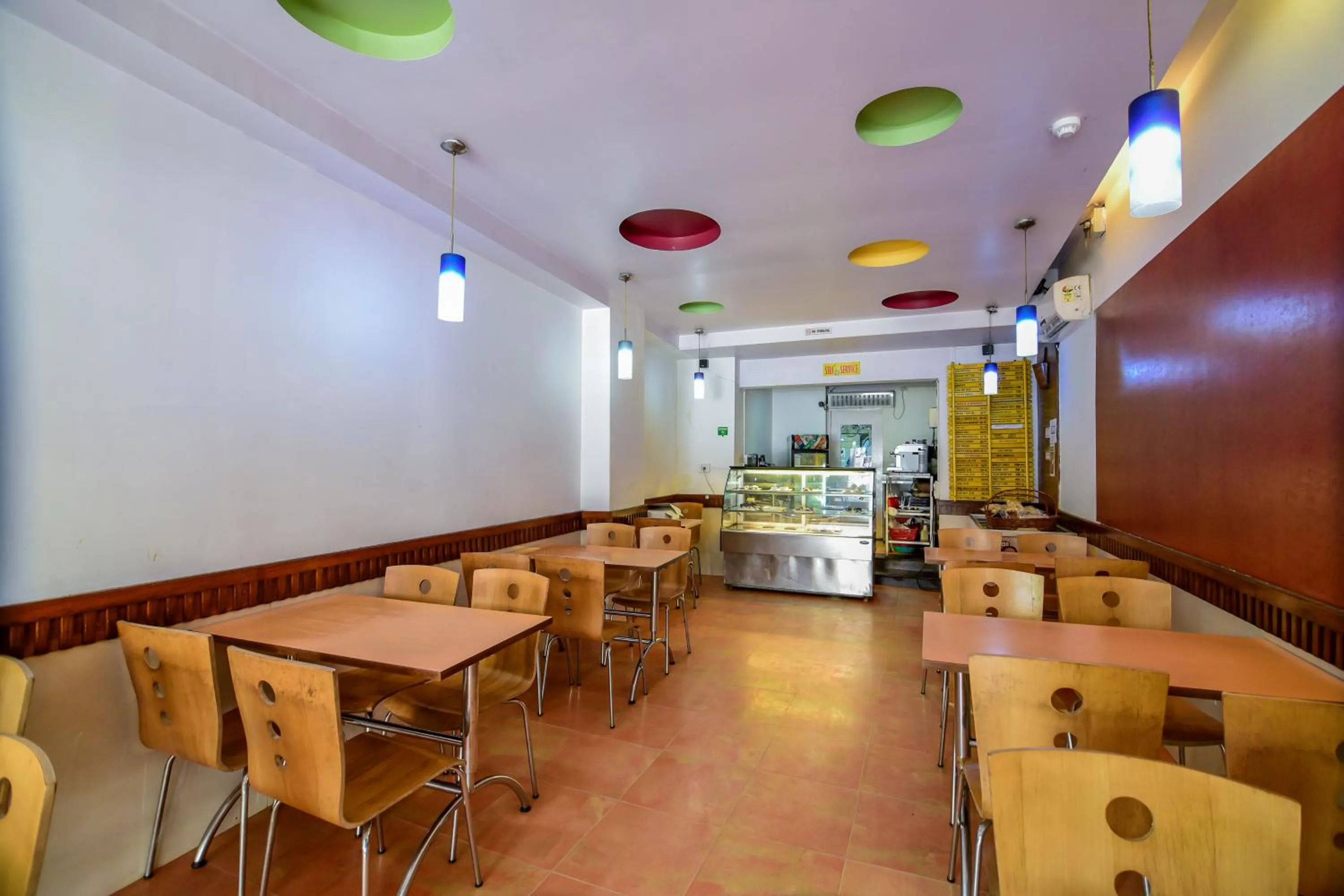 Restaurant/places to eat in La-Paz Gardens Beacon Hotel - Vasco da Gama Goa