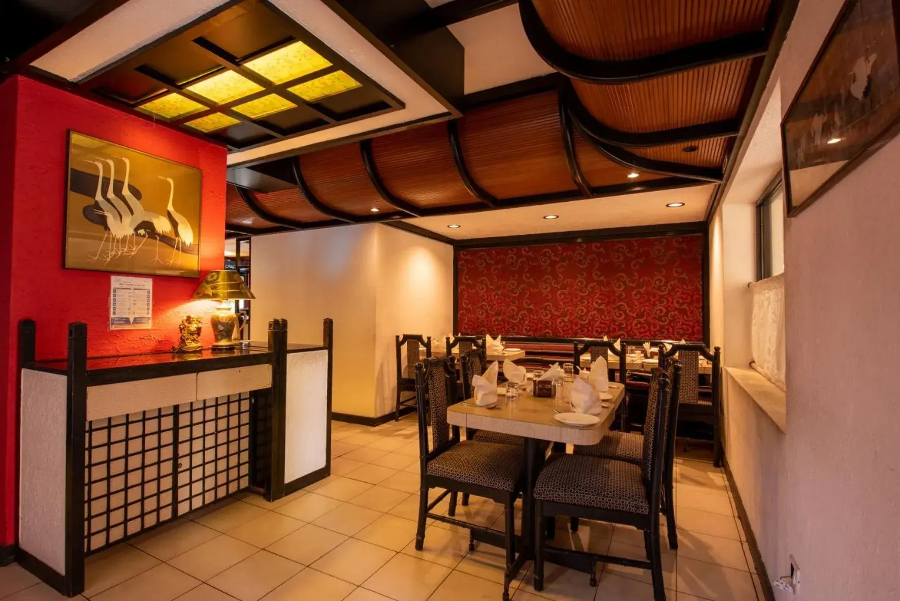 Restaurant/places to eat in La-Paz Gardens Beacon Hotel - Vasco da Gama Goa Restaurant/places to eat in La-Paz Gardens Beacon Hotel - Vasco da Gama Goa