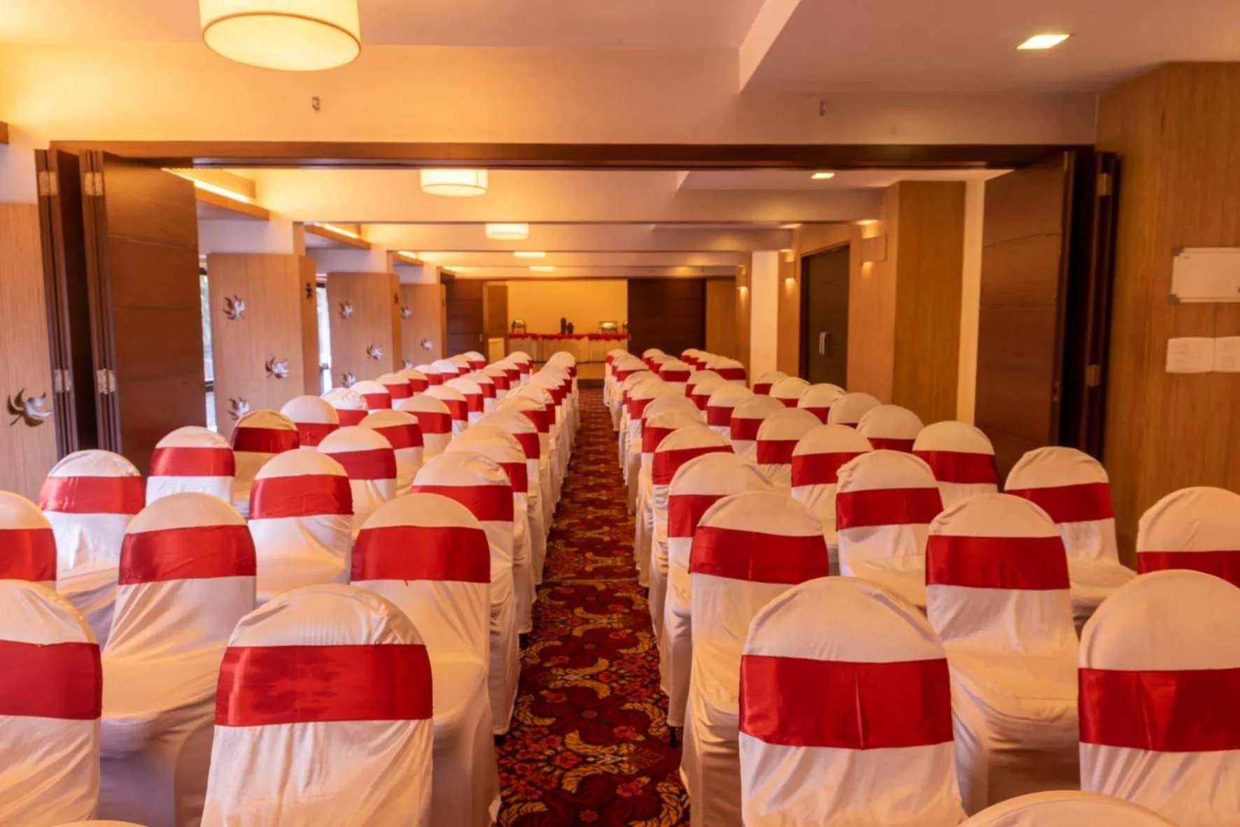 Banquet/Function facilities in La-Paz Gardens Beacon Hotel - Vasco da Gama Goa