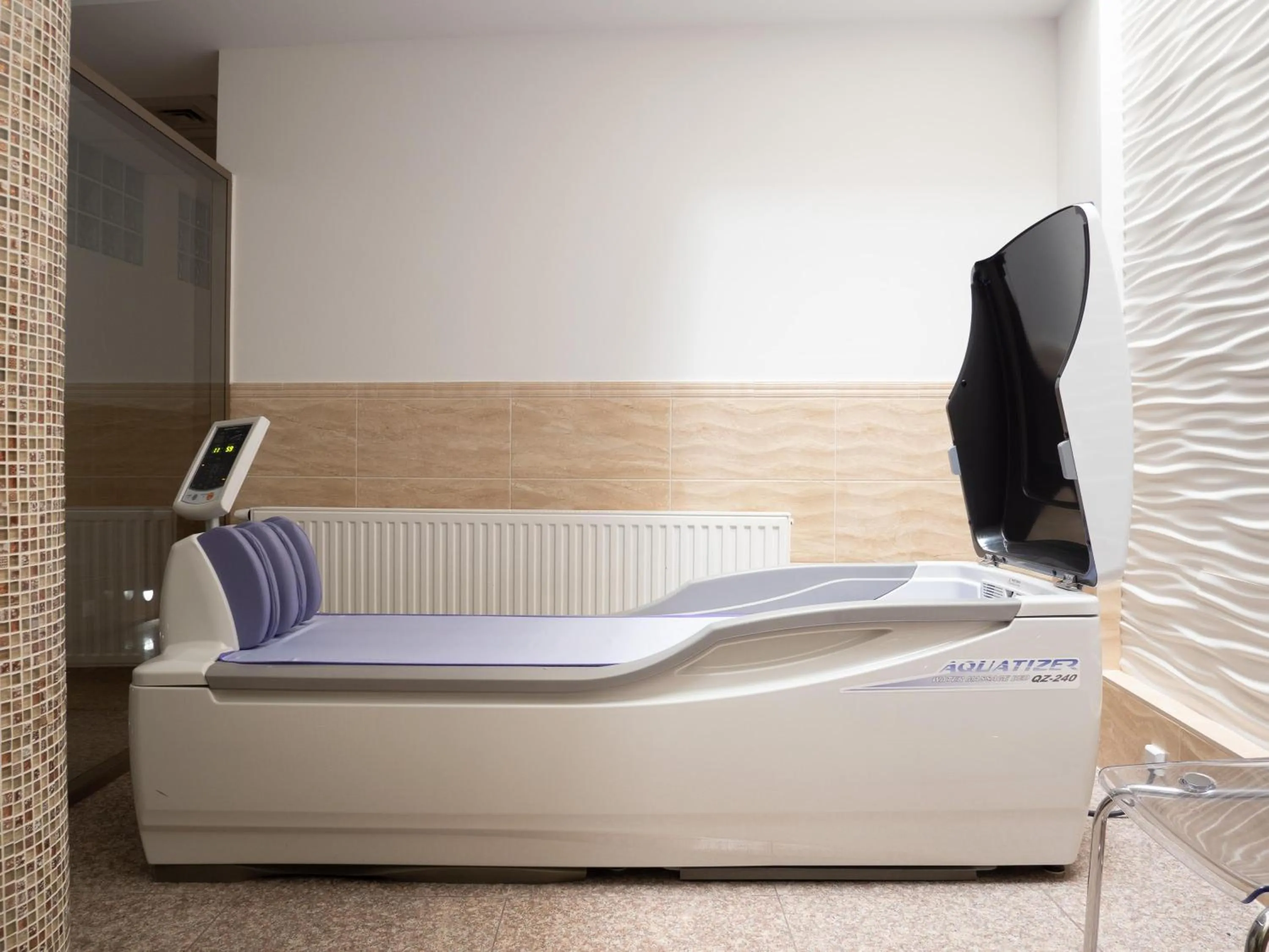 Spa and wellness centre/facilities, Bed in Hotel Kristály Imperial