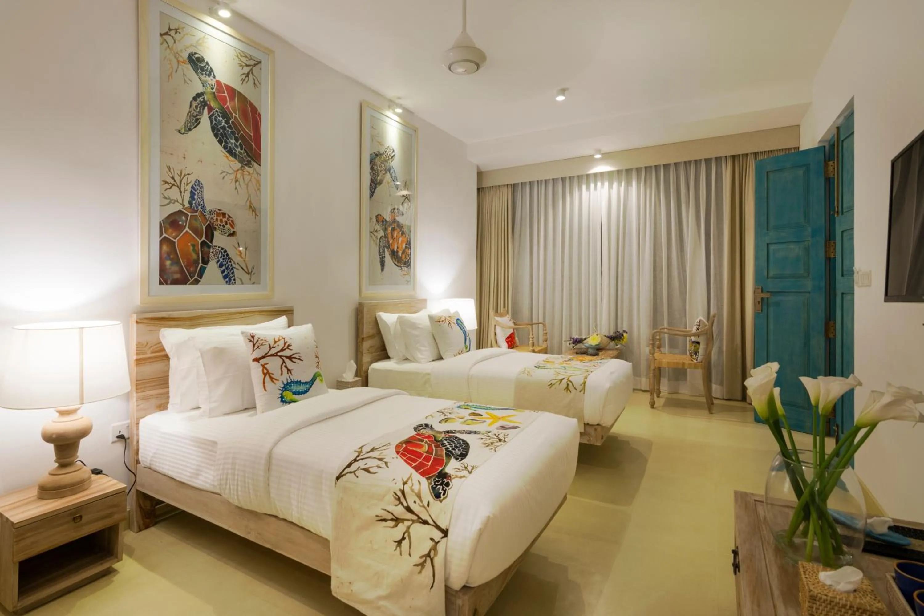 Photo of the whole room, Bed in 33 Lake Terrace