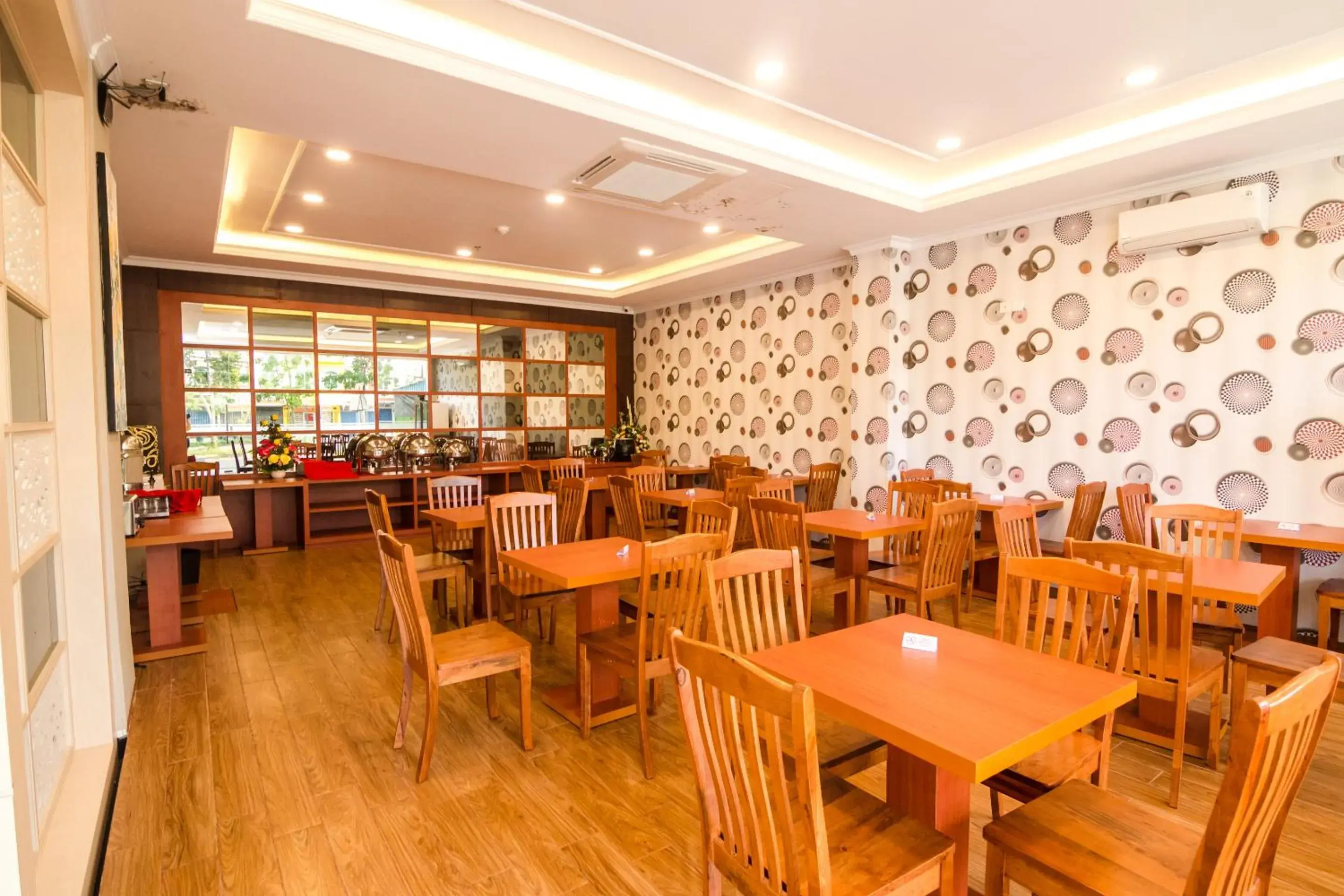 Restaurant/places to eat in Blitz Hotel Batam Centre Restaurant/places to eat in Blitz Hotel Batam Centre