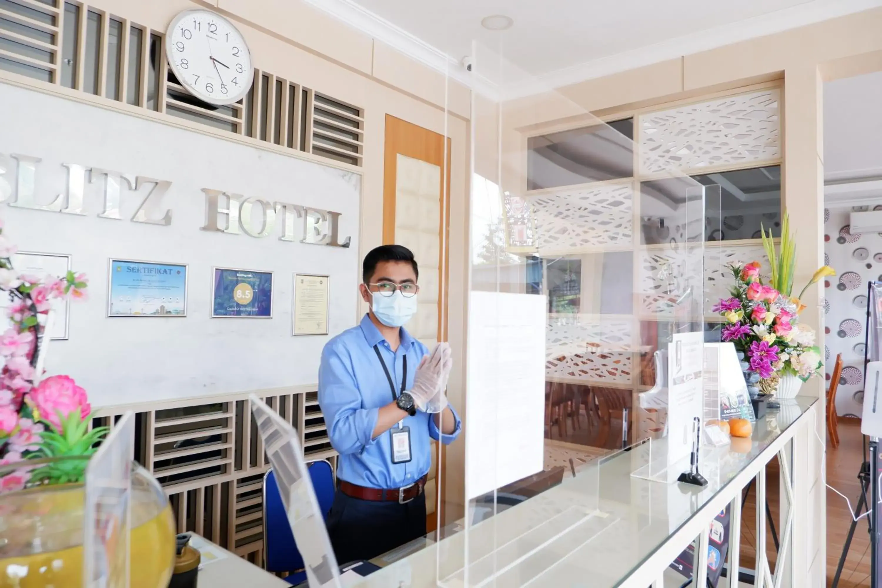 Lobby or reception in Blitz Hotel Batam Centre Lobby or reception in Blitz Hotel Batam Centre