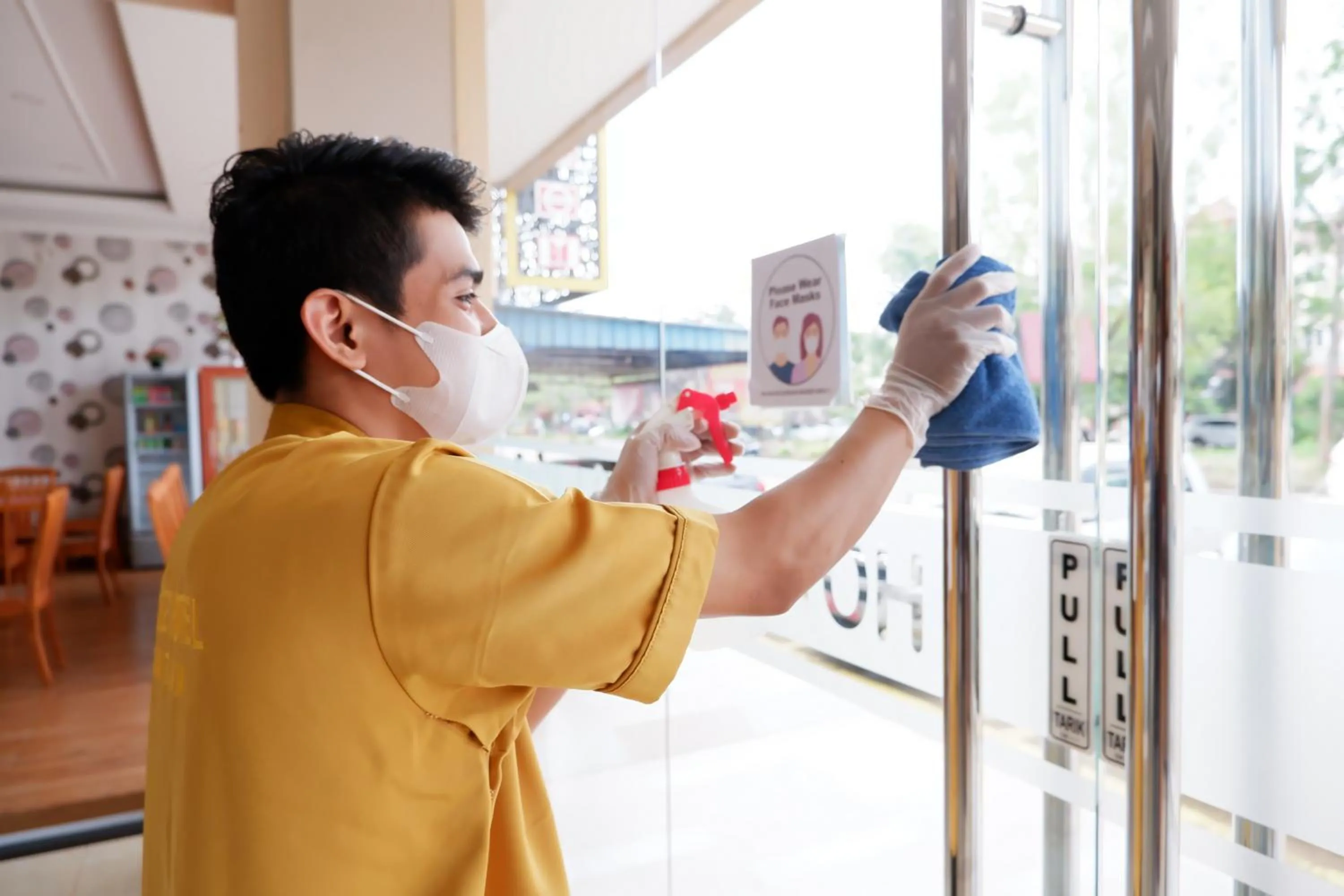 Lobby or reception in Blitz Hotel Batam Centre