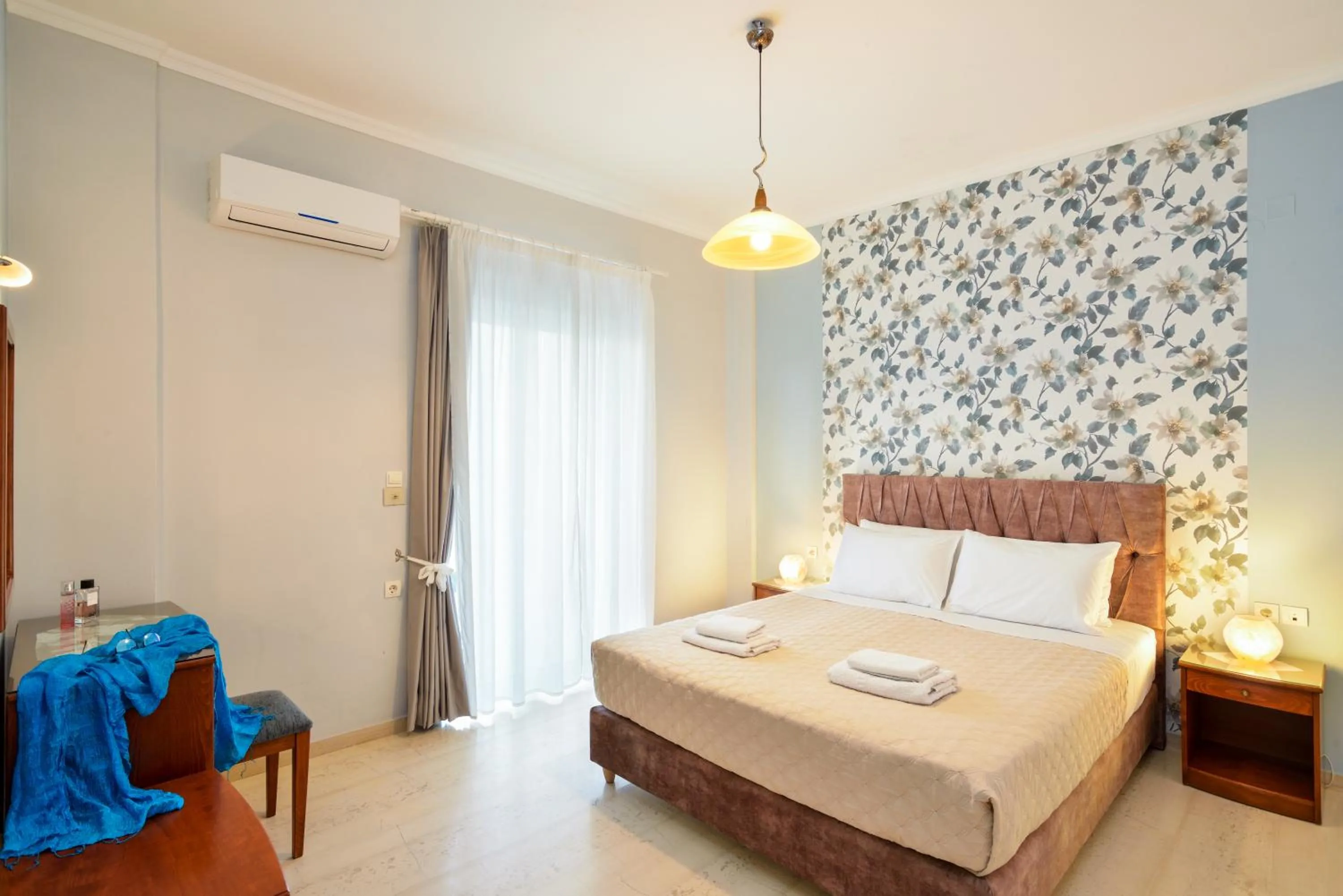 Bedroom, Bed in Poseidon Apartments