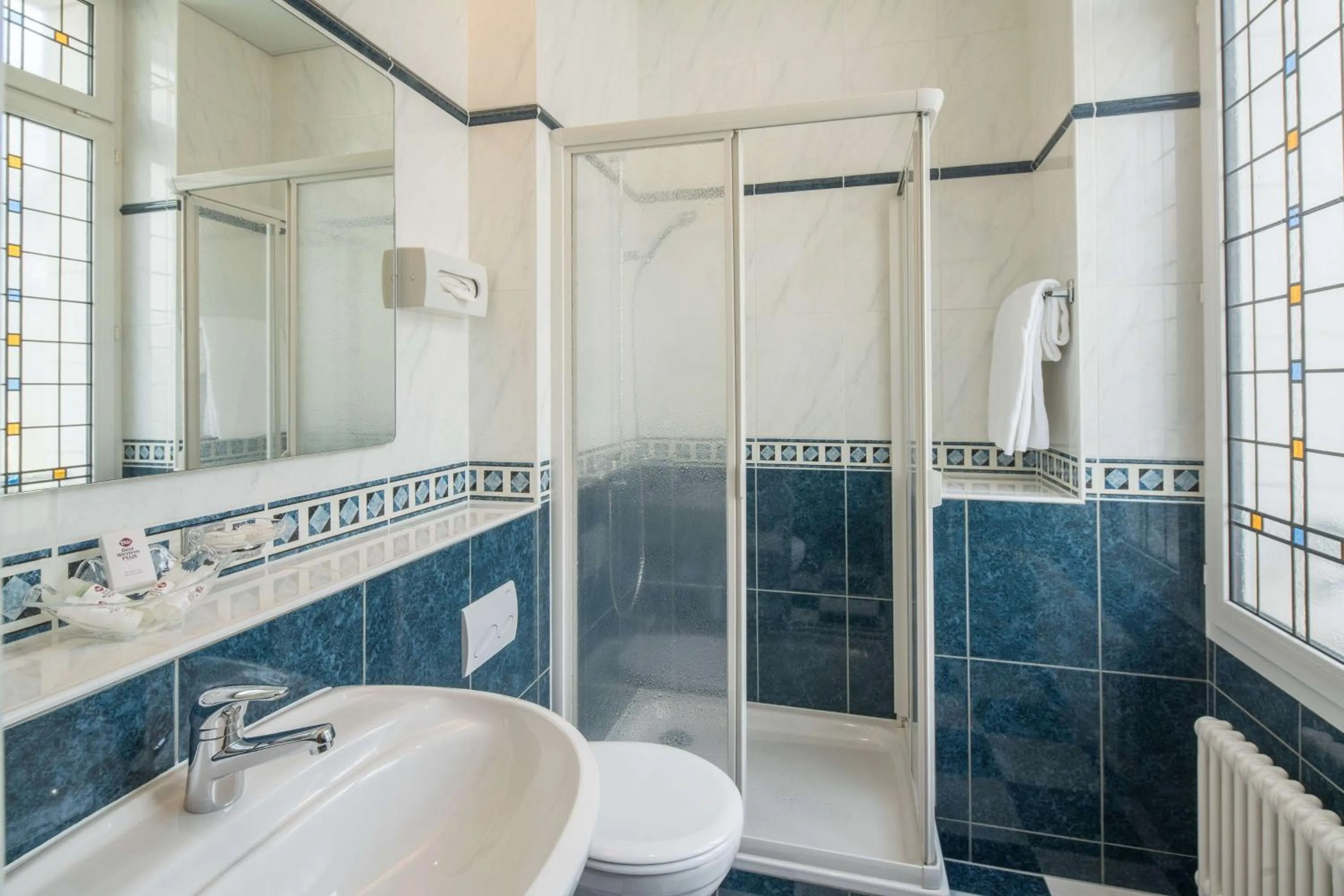 Bathroom in Best Western Plus Hotel Mirabeau