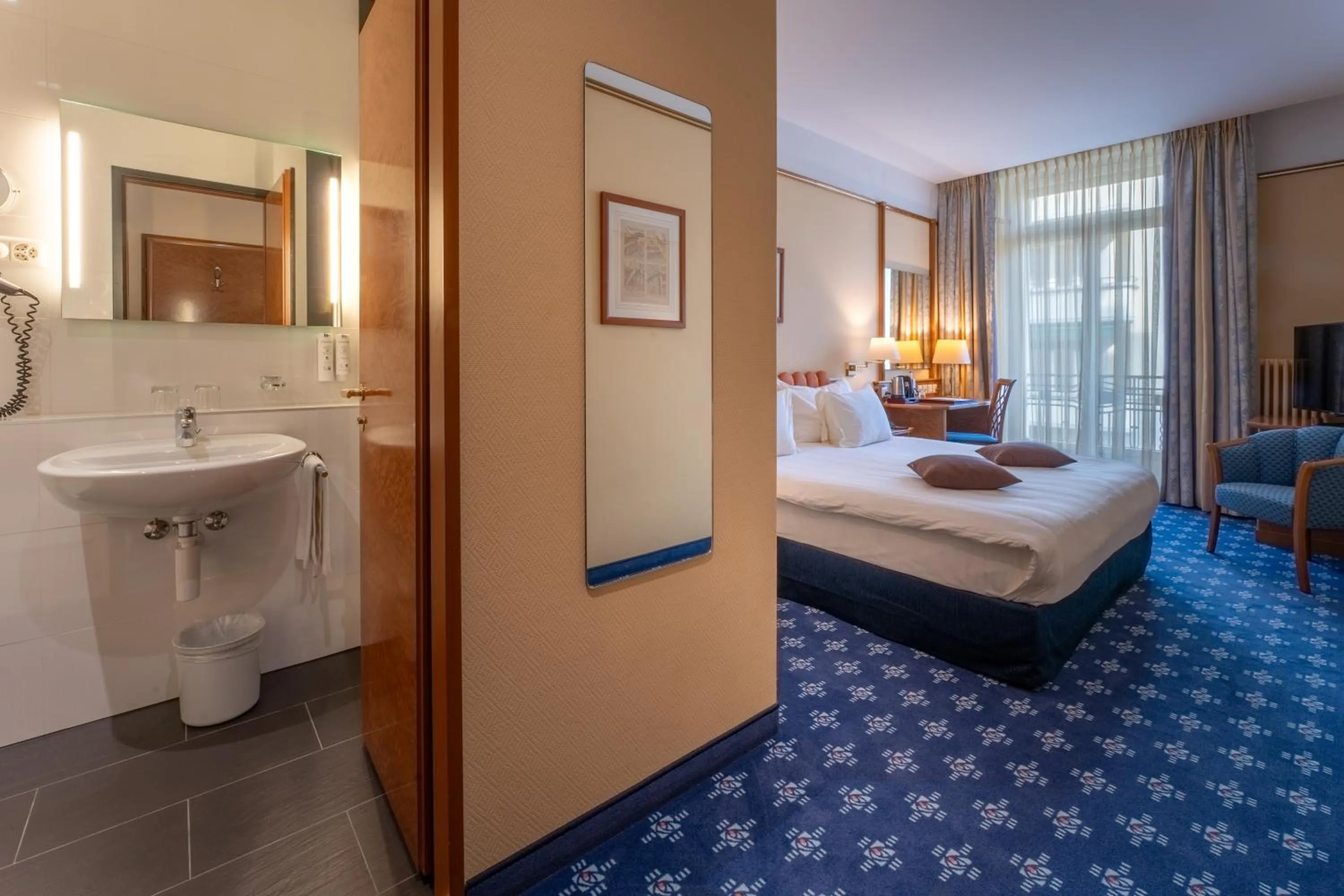 Bed in Best Western Plus Hotel Mirabeau