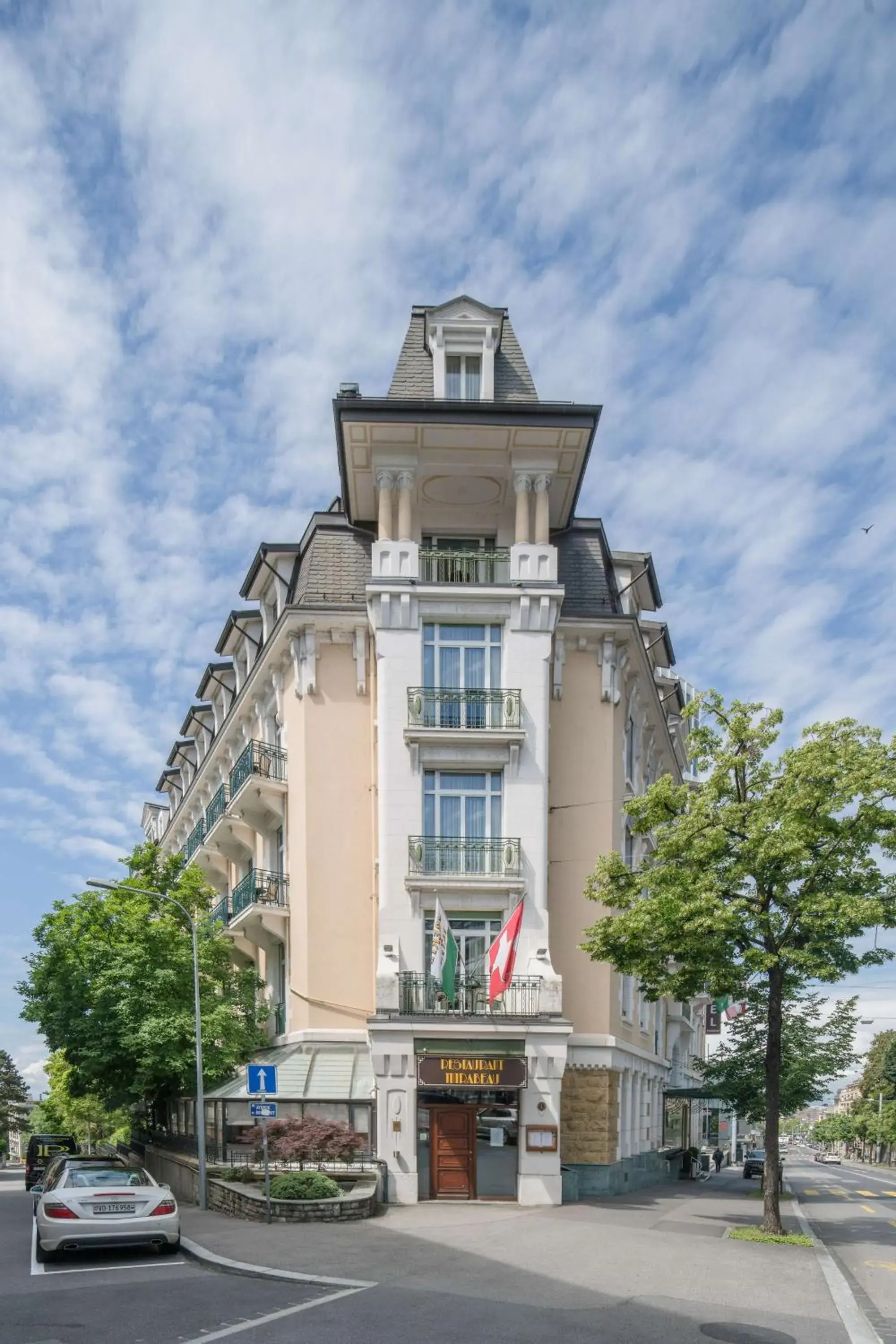 Property building in Best Western Plus Hotel Mirabeau Property building in Best Western Plus Hotel Mirabeau