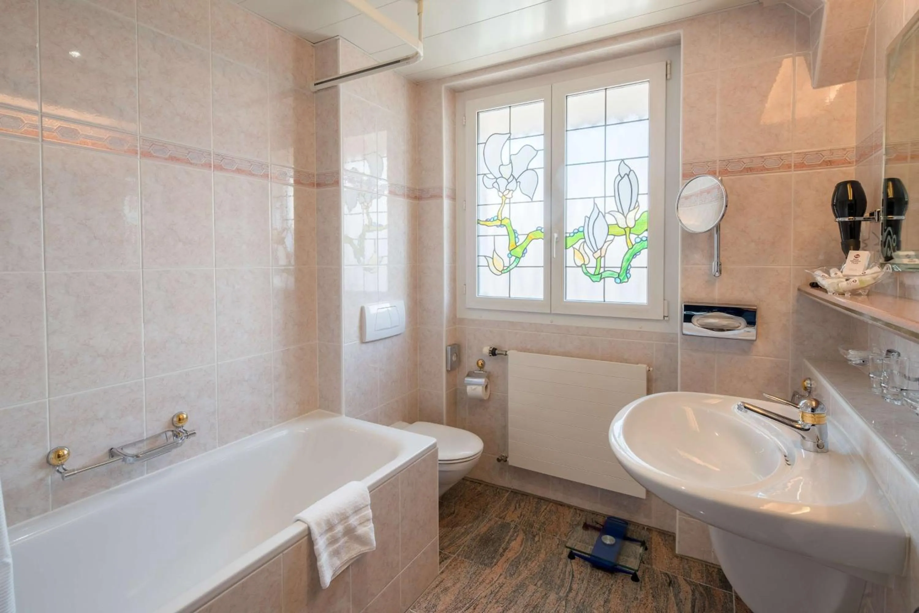 Bathroom in Best Western Plus Hotel Mirabeau