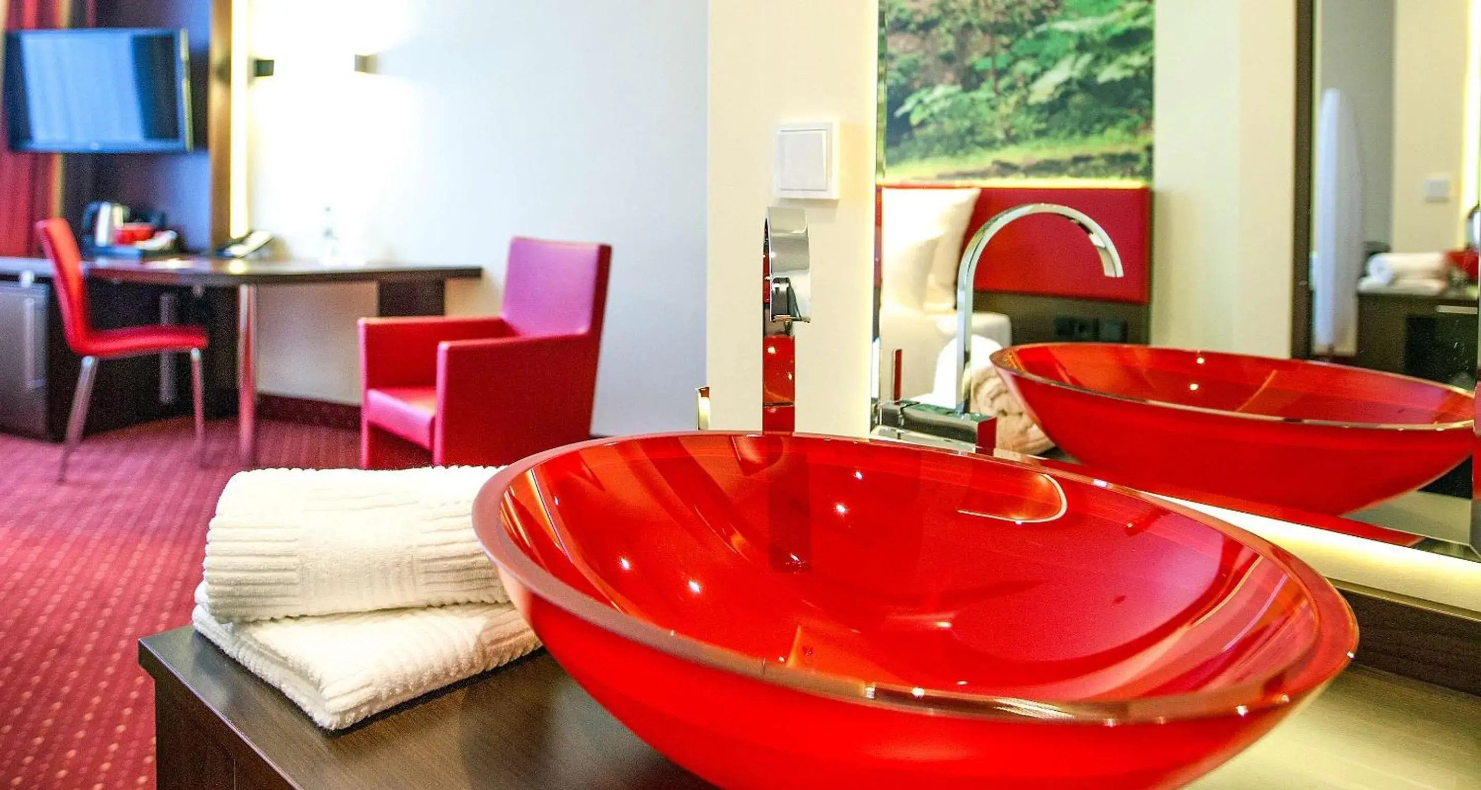 Bathroom in Best Western Plus Plaza Berlin Kurfürstendamm Bathroom in Best Western Plus Plaza Berlin Kurfürstendamm