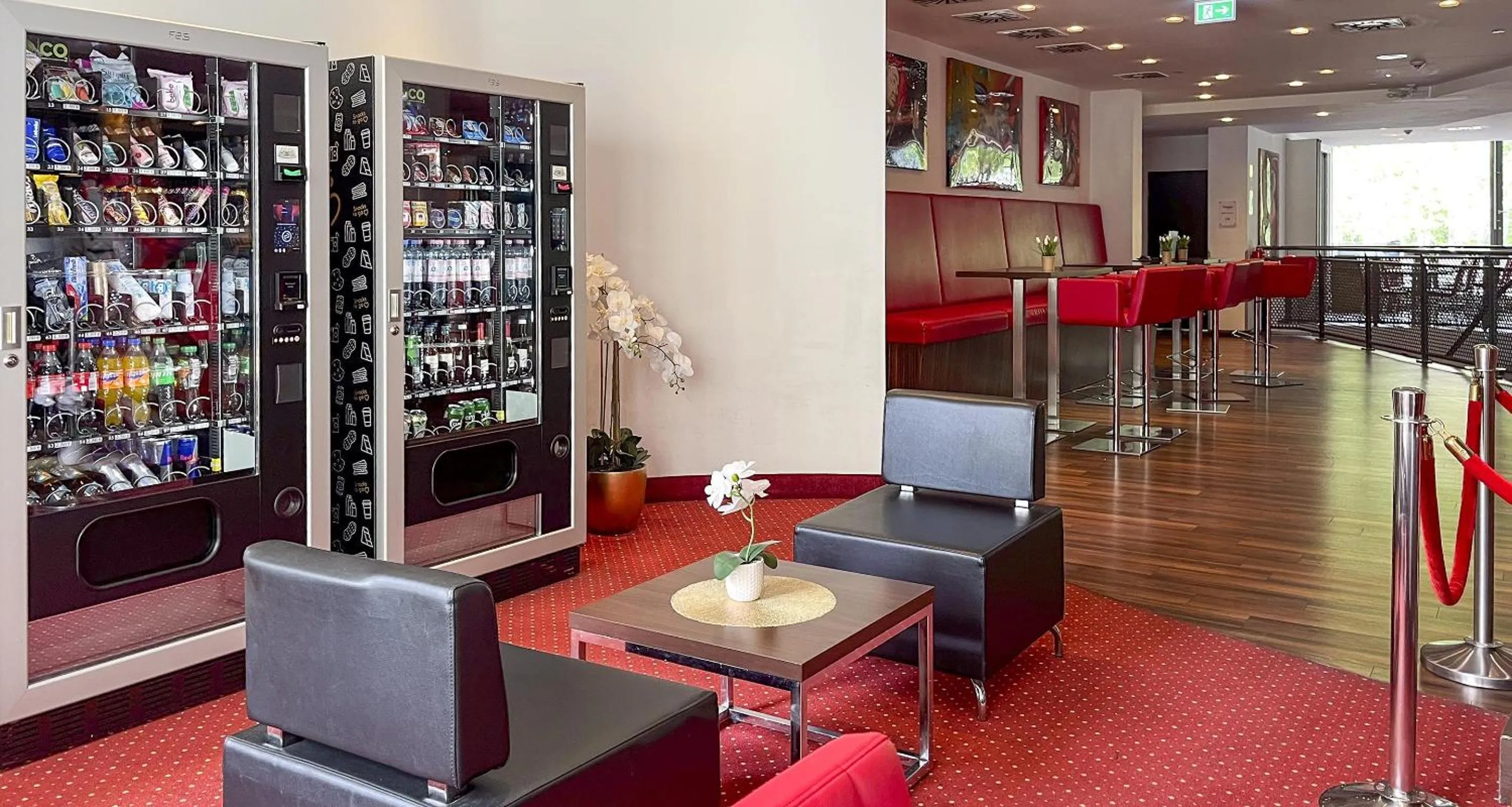 Lobby or reception in Best Western Plus Plaza Berlin Kurfürstendamm