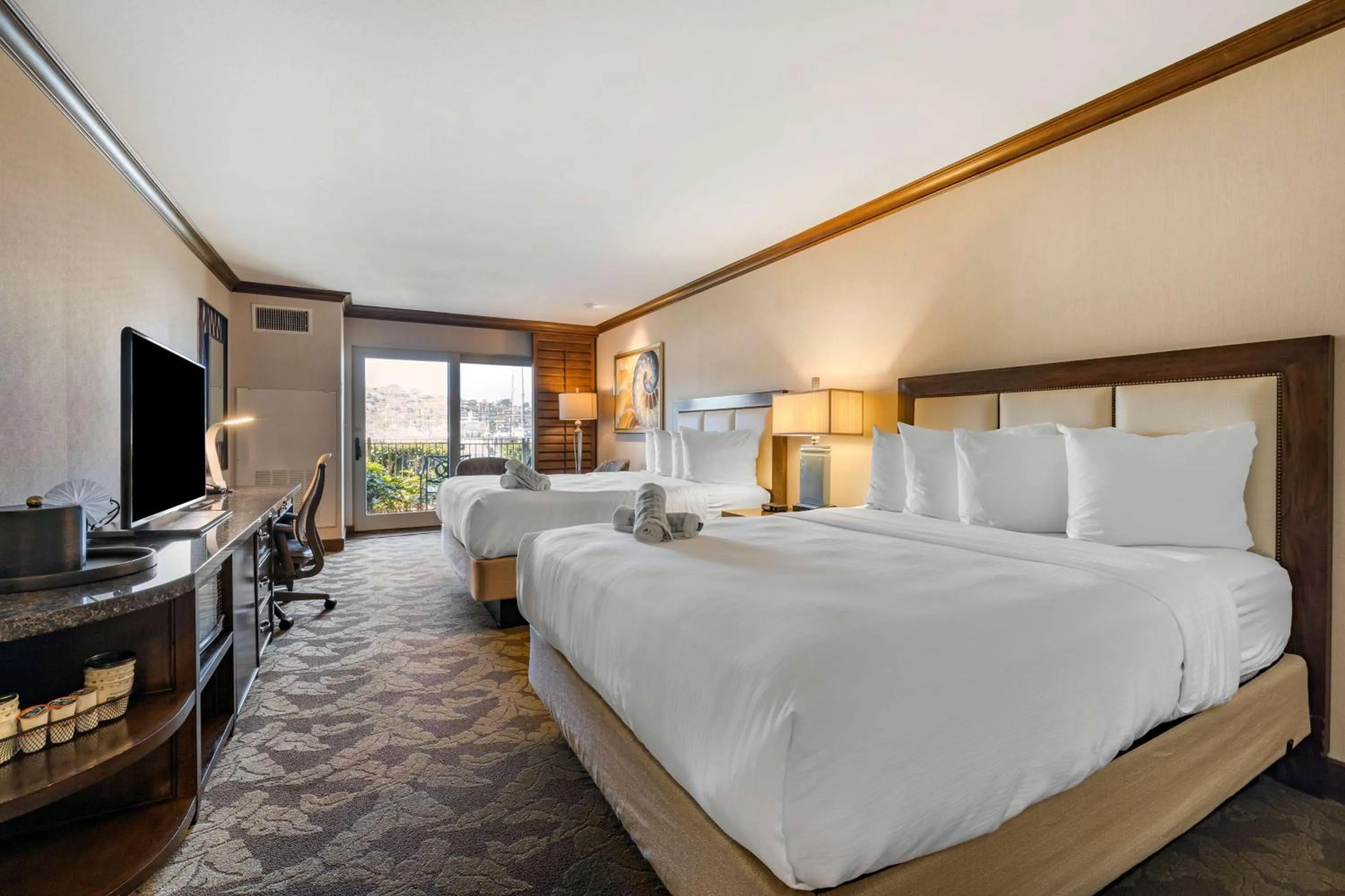 Bedroom, Bed in Best Western PLUS Island Palms Hotel & Marina