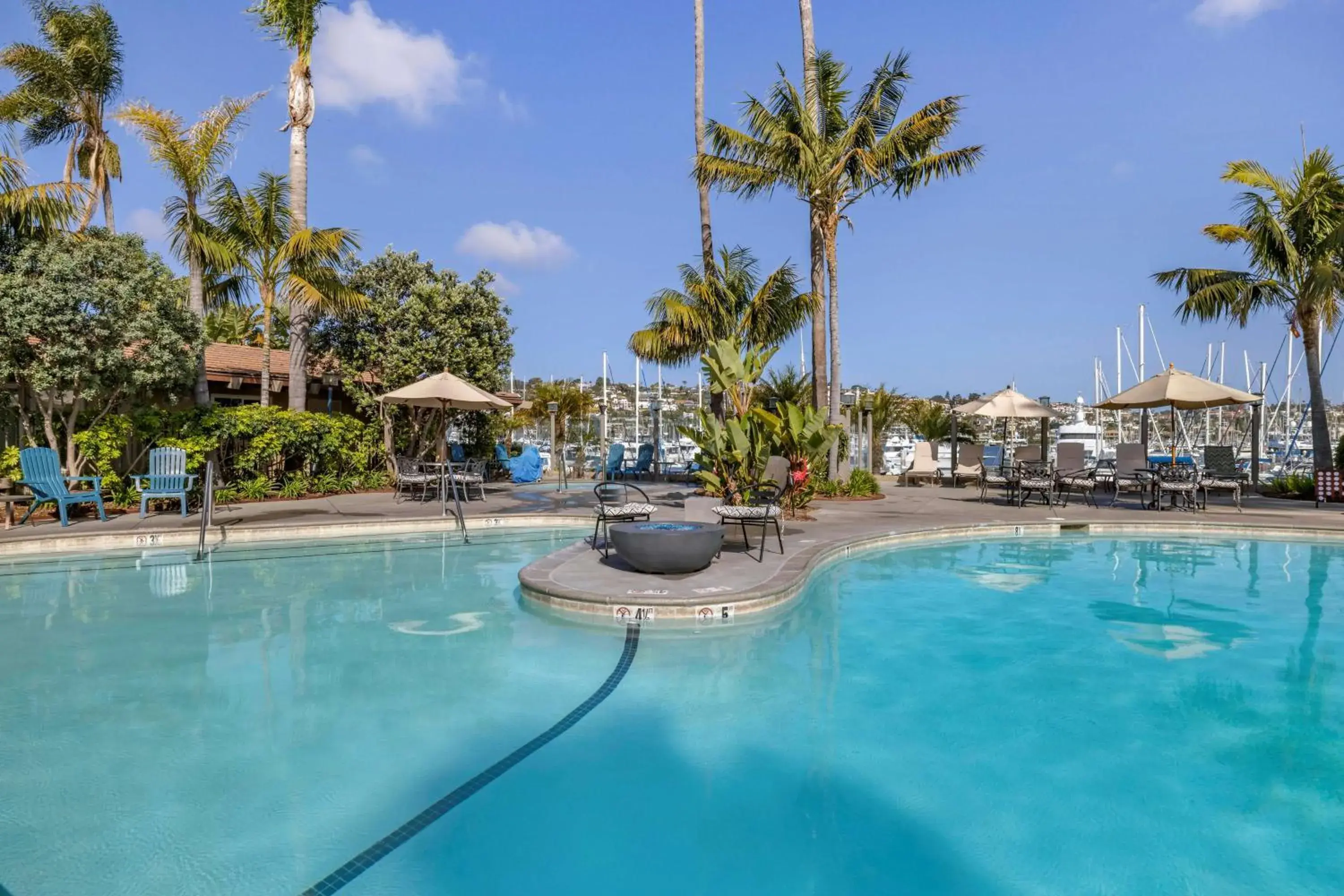Pool view in Best Western PLUS Island Palms Hotel & Marina Pool view in Best Western PLUS Island Palms Hotel & Marina