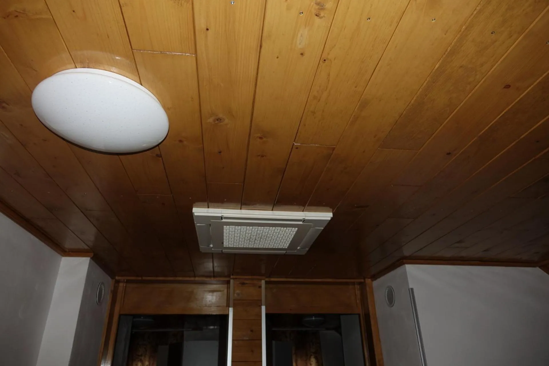 air conditioner in BOOA Rooms Irena