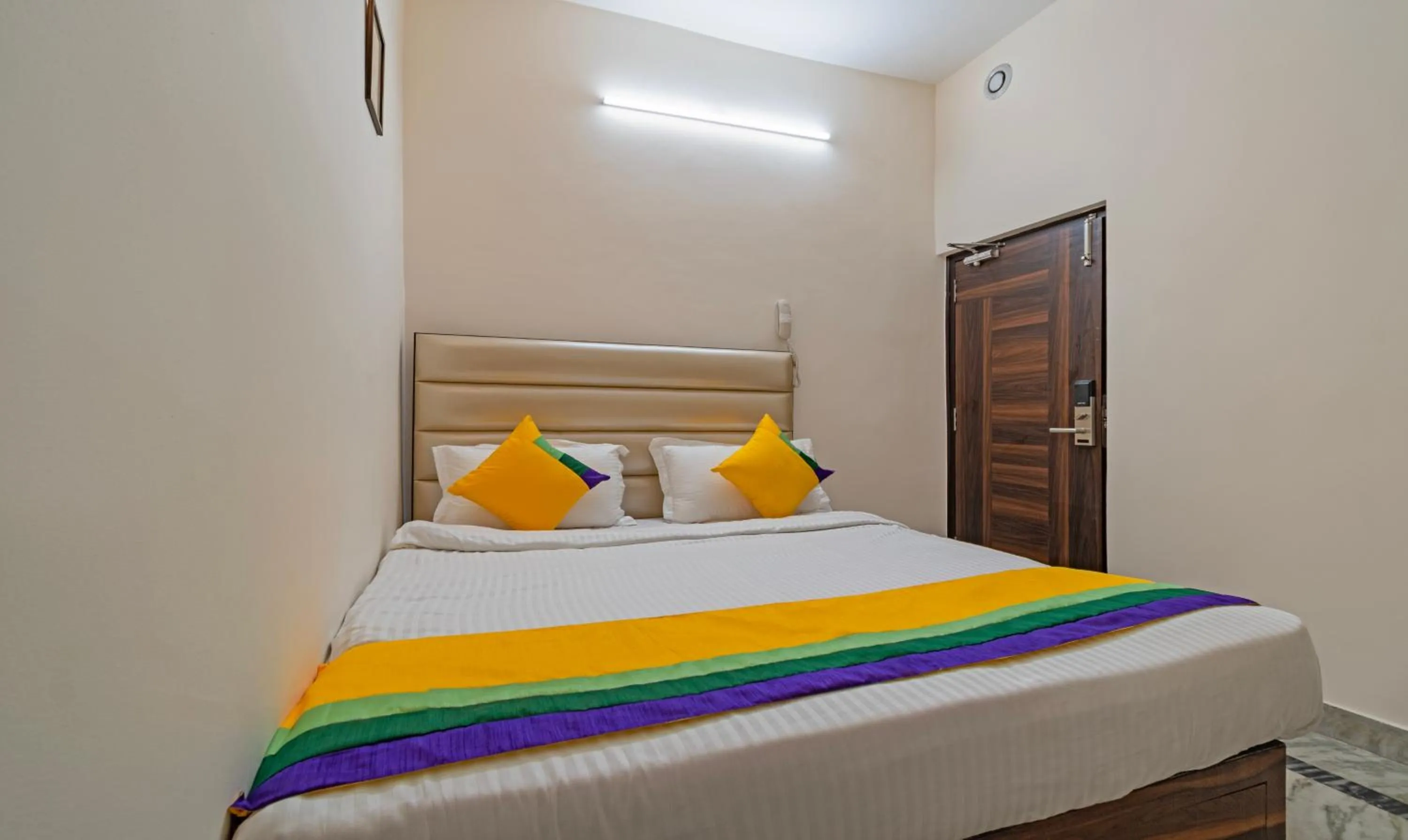 Bed in Itsy Hotels P Grand