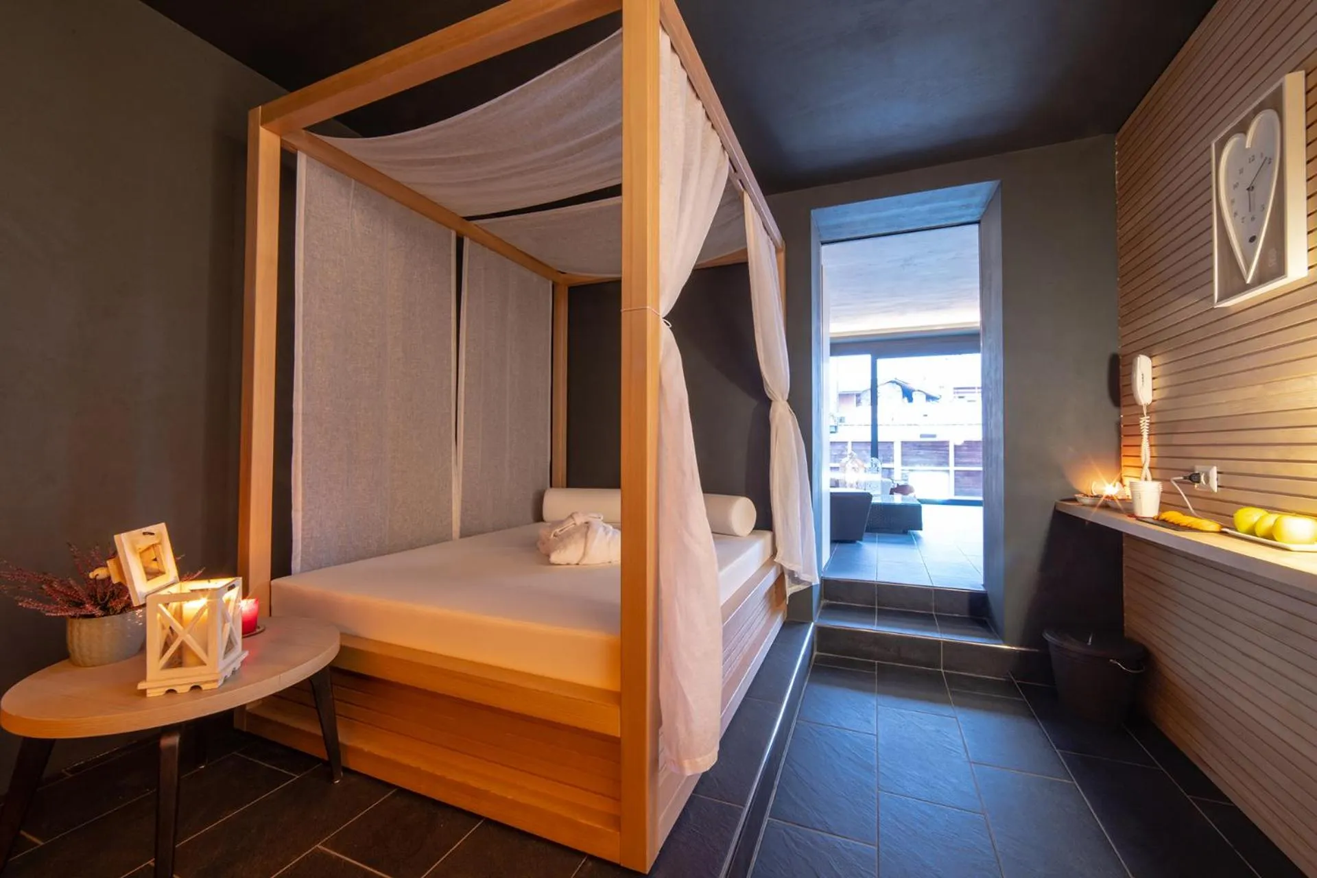 Massage, Bed in HB Aosta Hotel & Balcony SPA