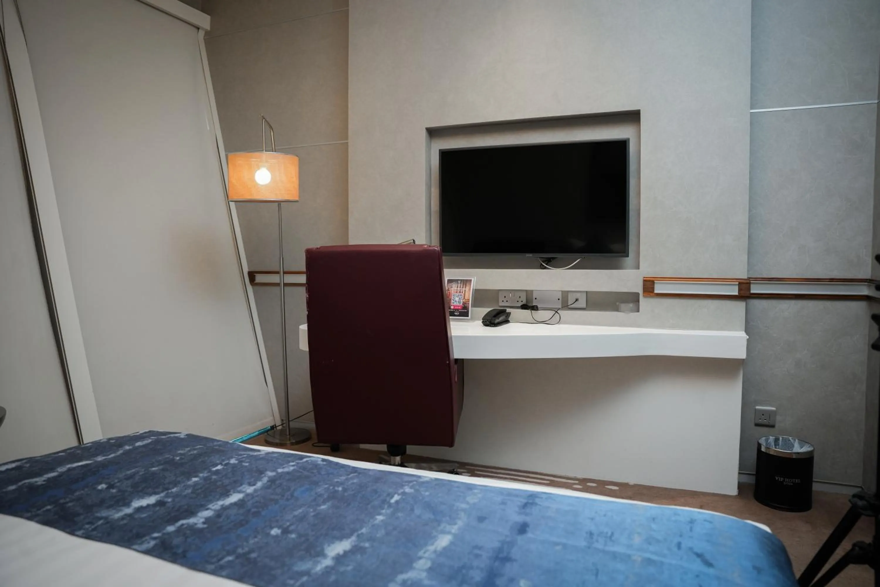 Bed in VIP Hotel Doha Qatar