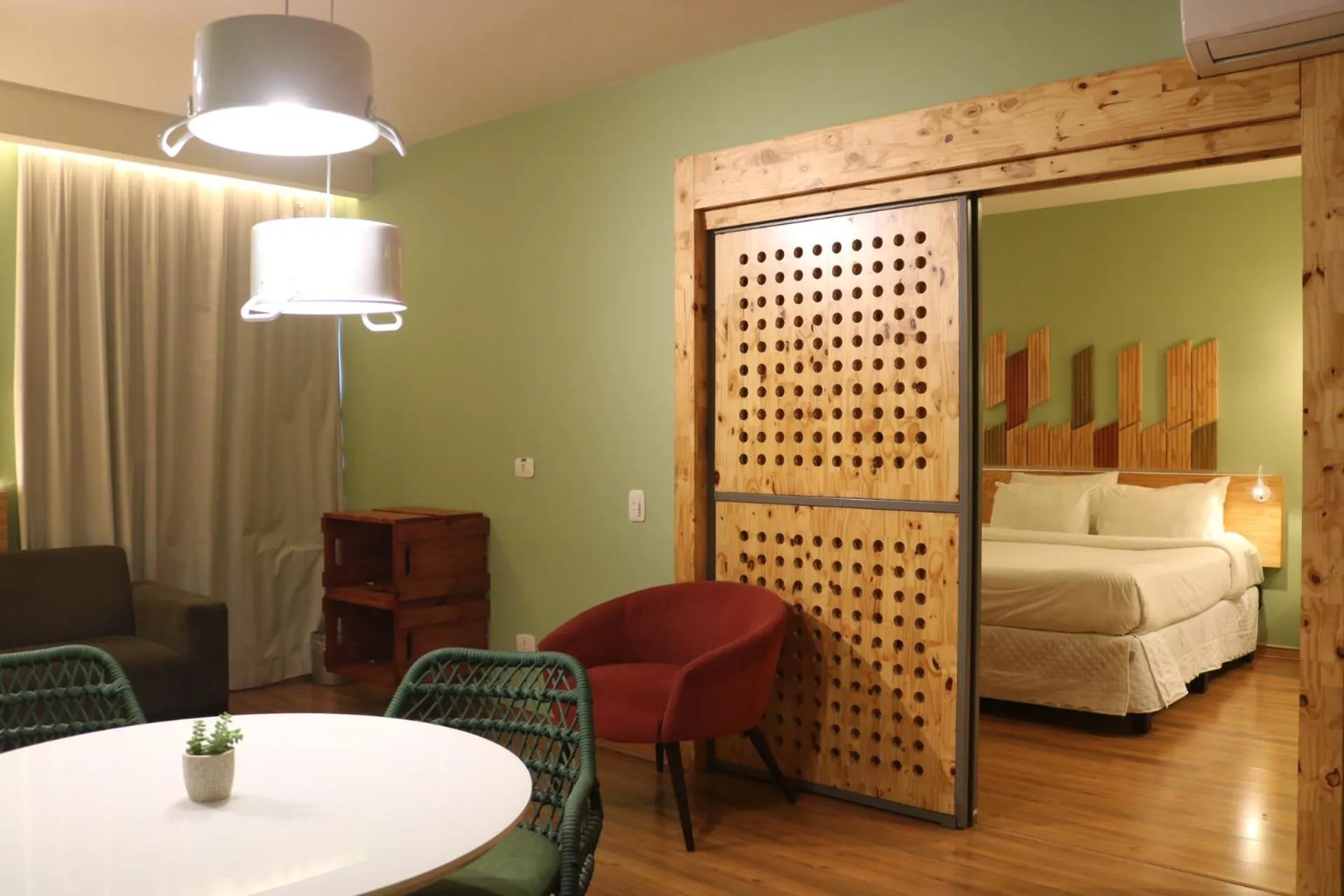 Seating area, Bed in Hotel Nacional Inn Curitiba Santa Felicidade