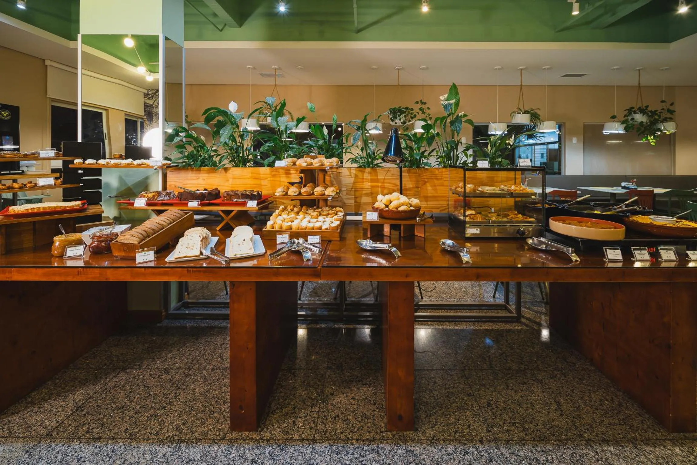 Breakfast in Hotel Nacional Inn Curitiba Santa Felicidade