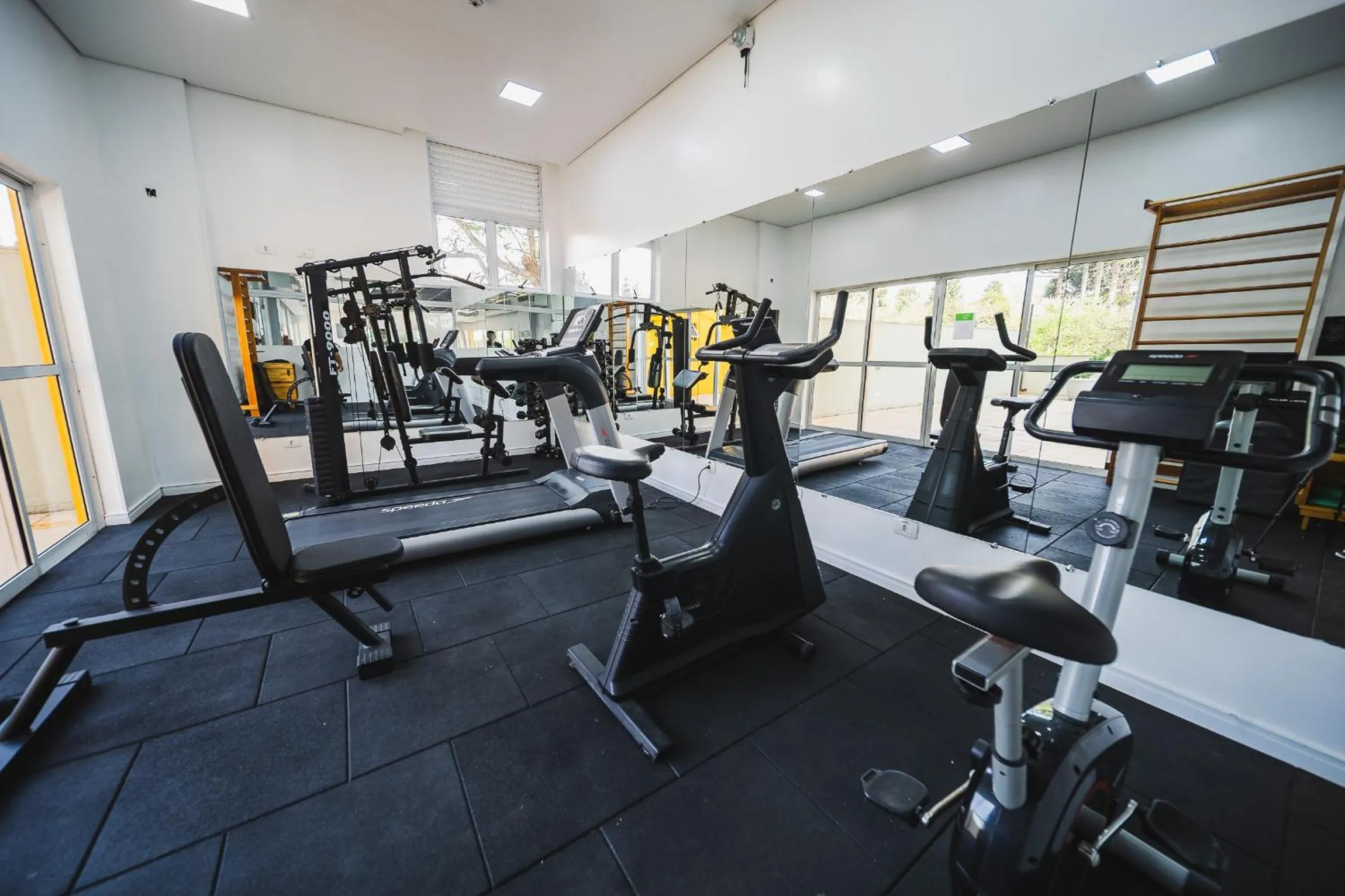 Fitness centre/facilities in Hotel Nacional Inn Curitiba Santa Felicidade