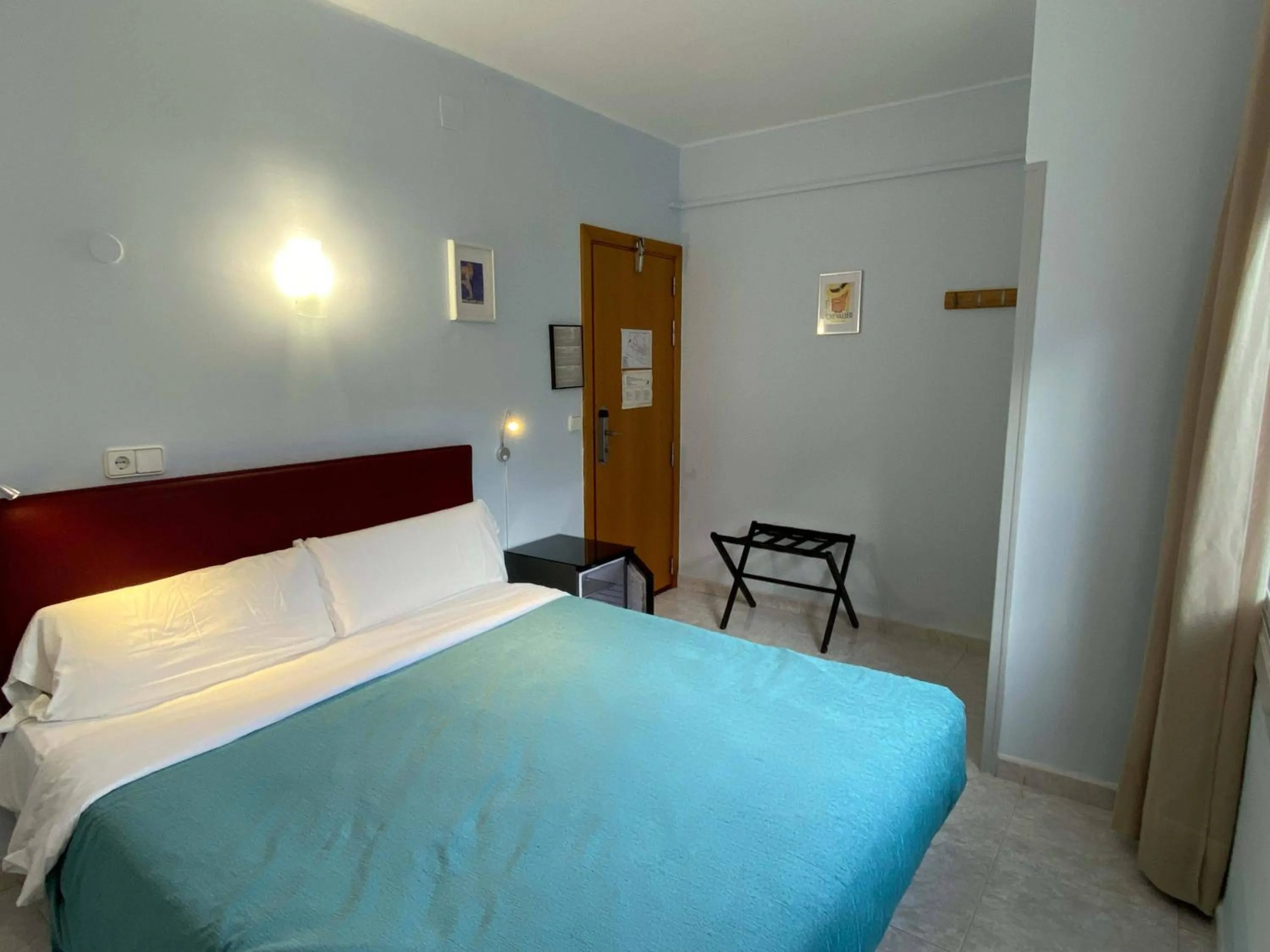 Photo of the whole room, Bed in Hotel Alexandra Sitges