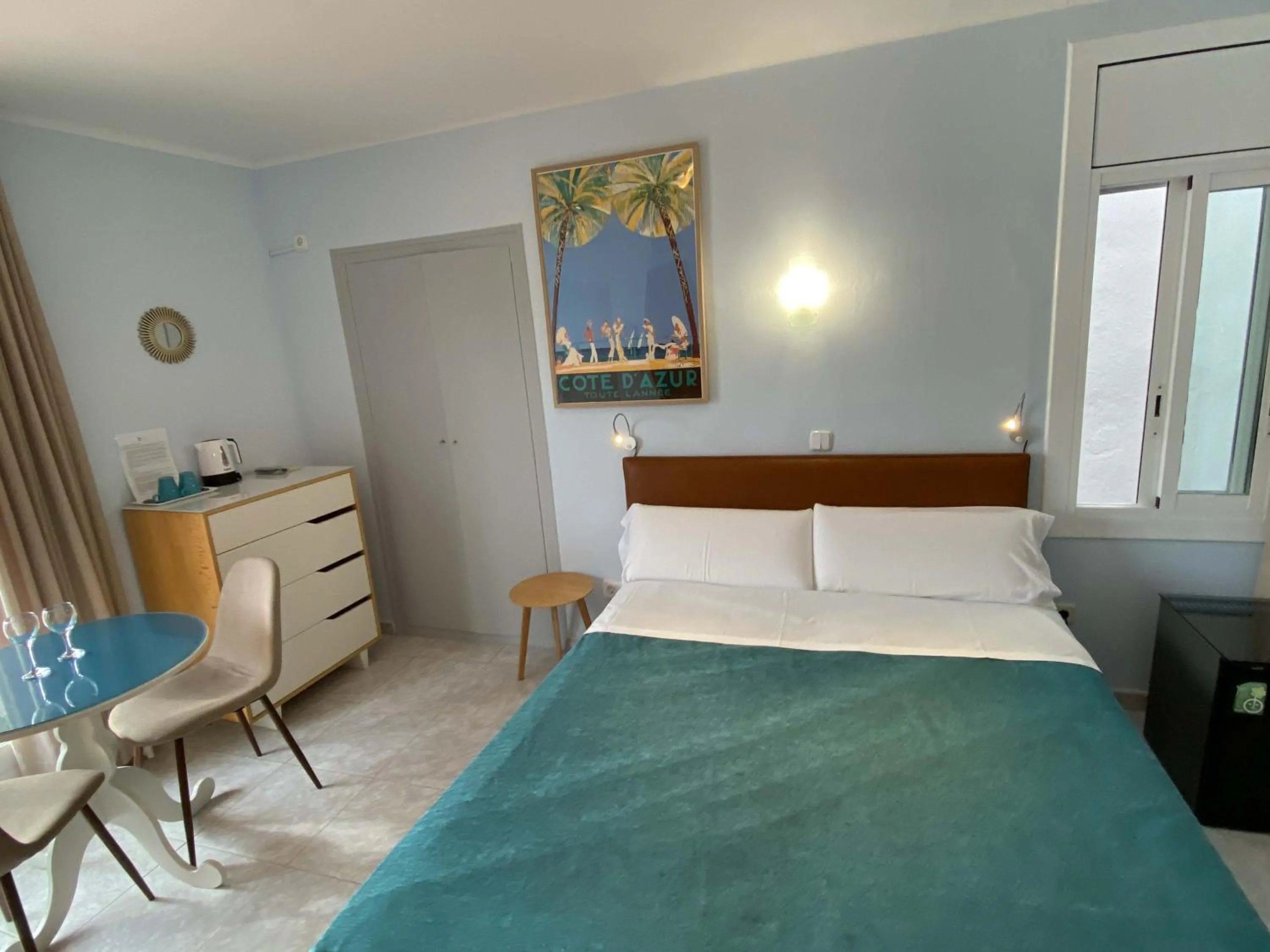 Bedroom, Bed in Hotel Alexandra Sitges