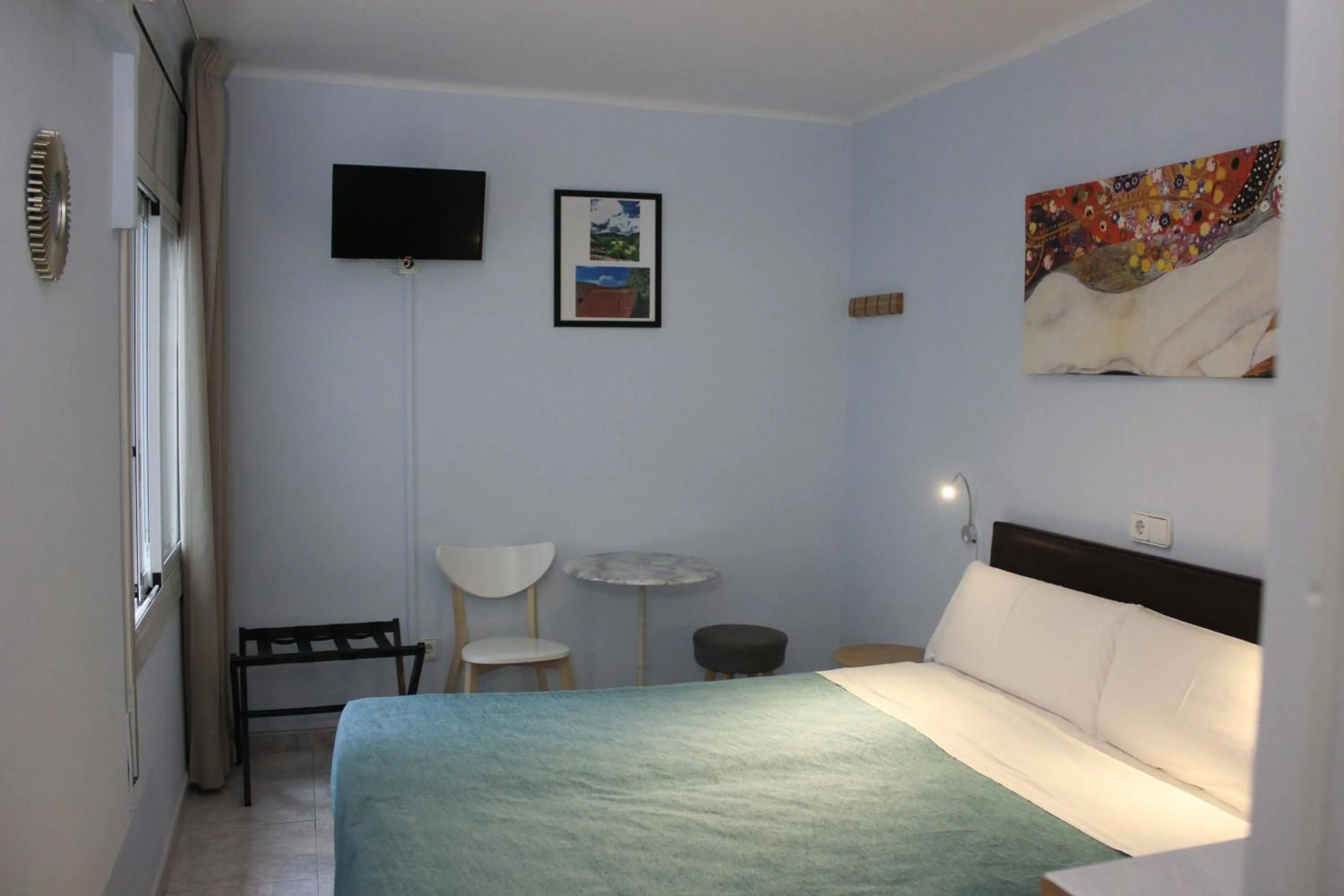 Photo of the whole room, Bed in Hotel Alexandra Sitges