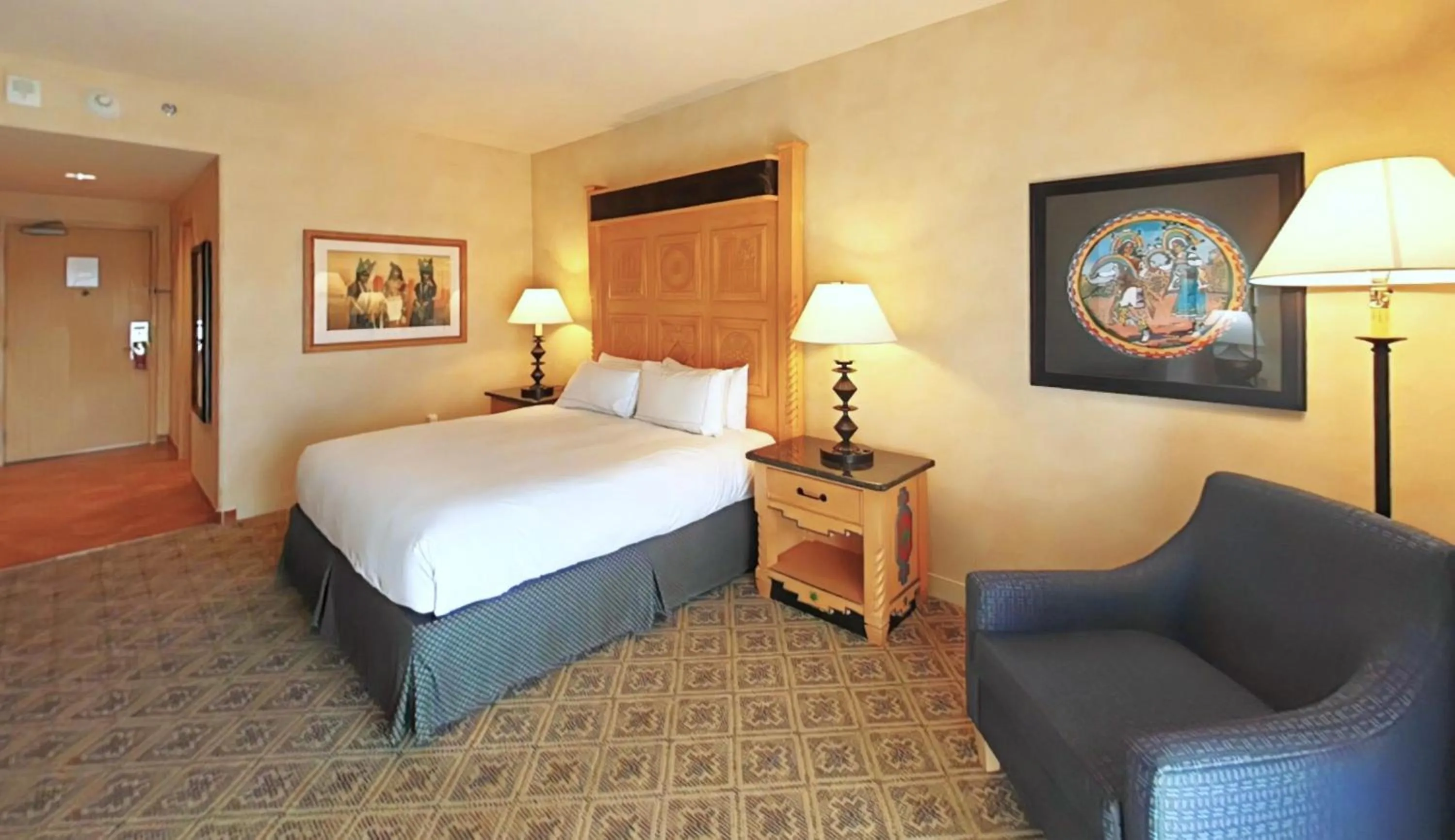 Bed in Hilton Santa Fe Buffalo Thunder