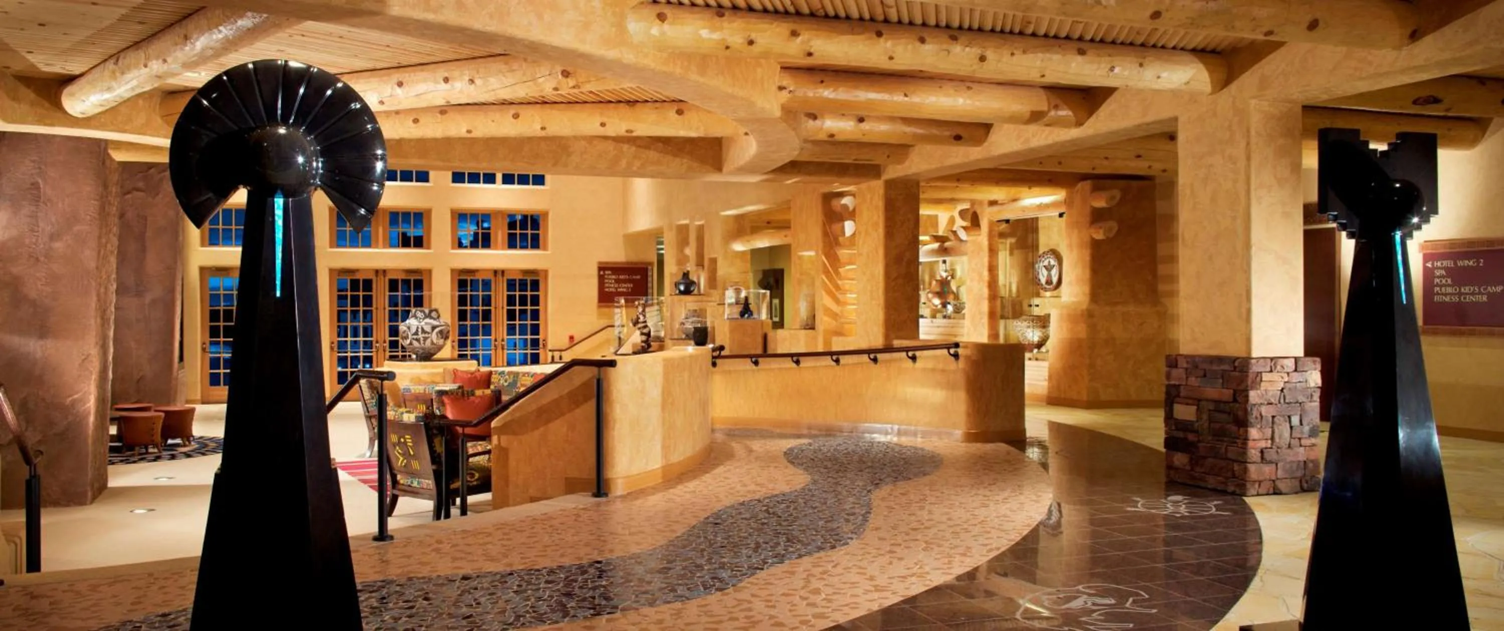 Lobby or reception in Hilton Santa Fe Buffalo Thunder
