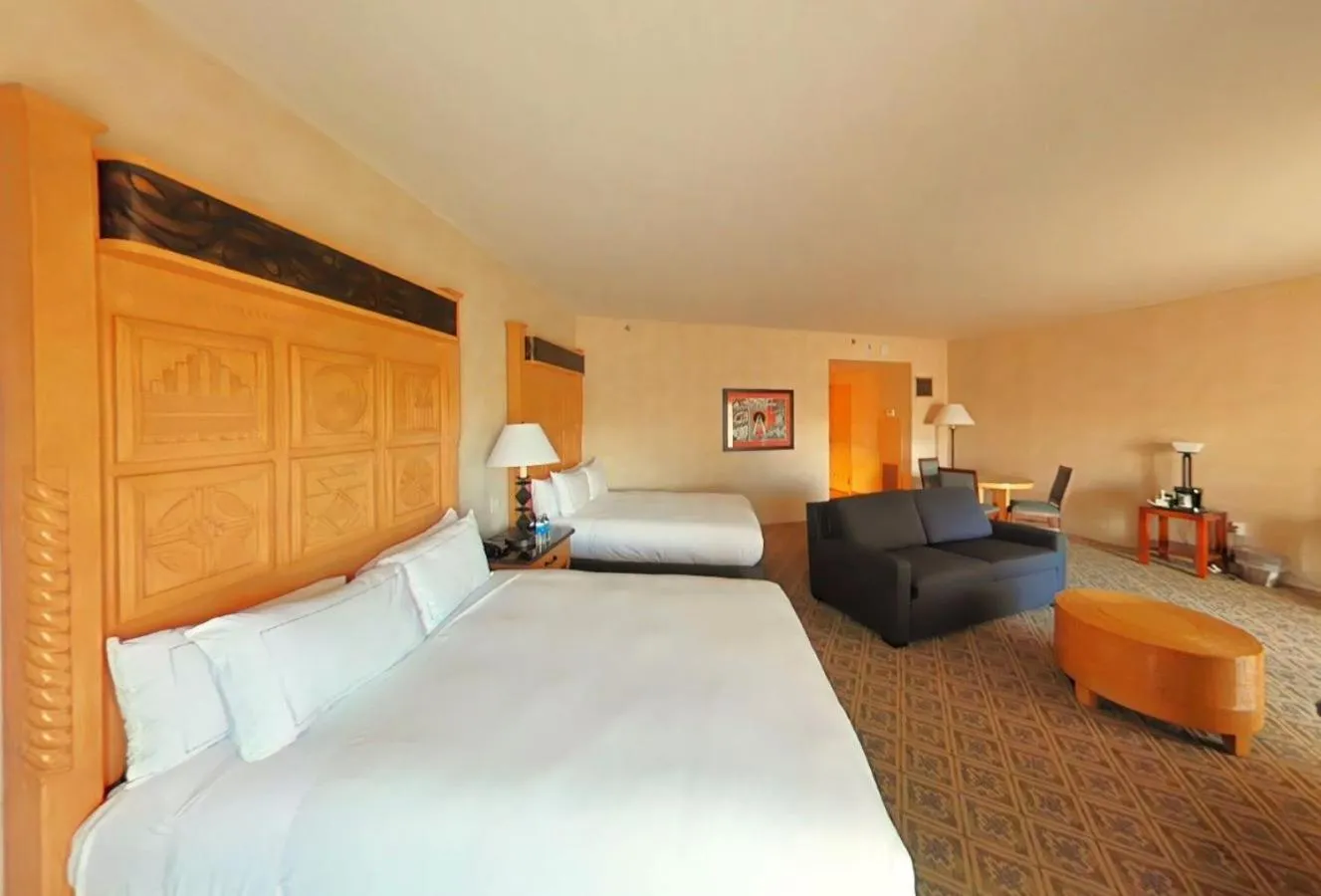 Bed in Hilton Santa Fe Buffalo Thunder