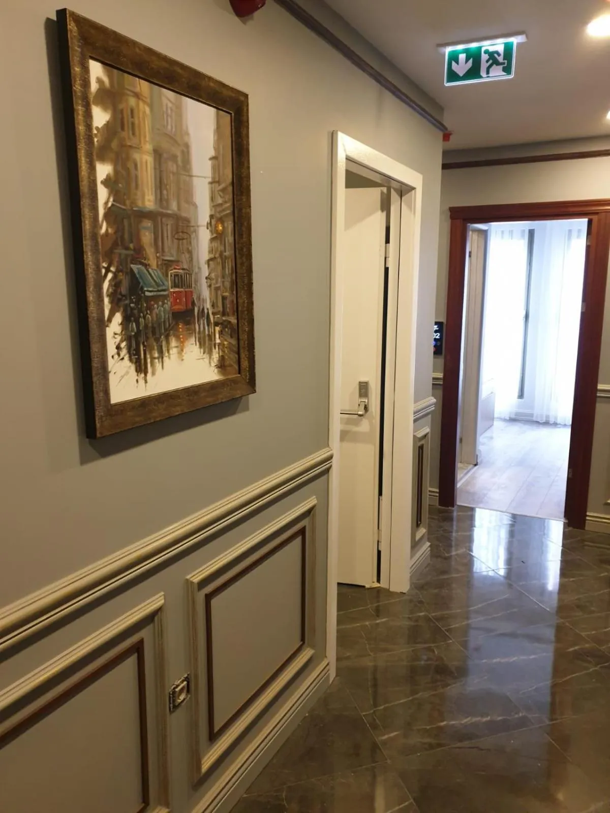 Floor plan in HHK Hotel Downtown