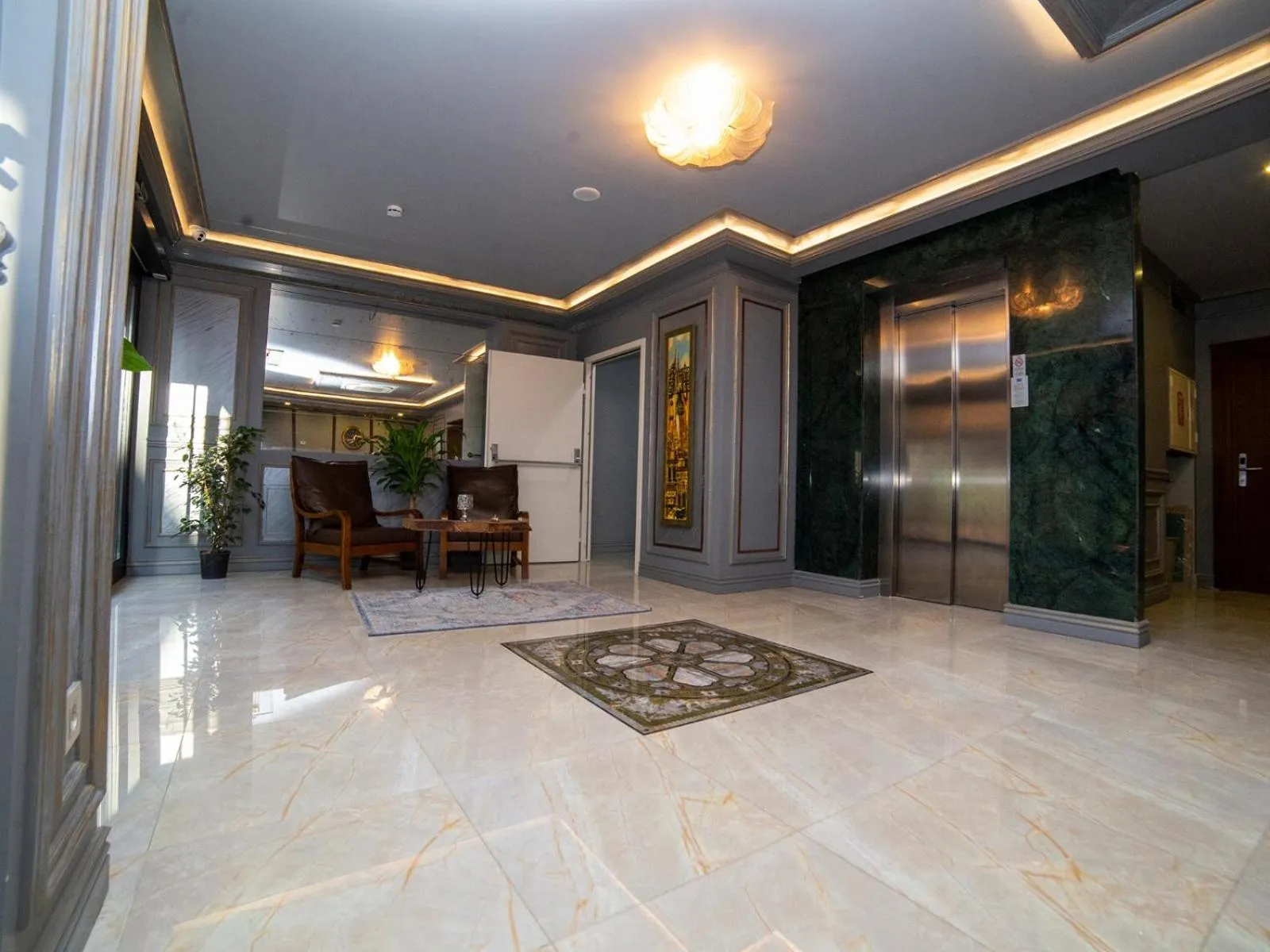 Lobby or reception in HHK Hotel Downtown