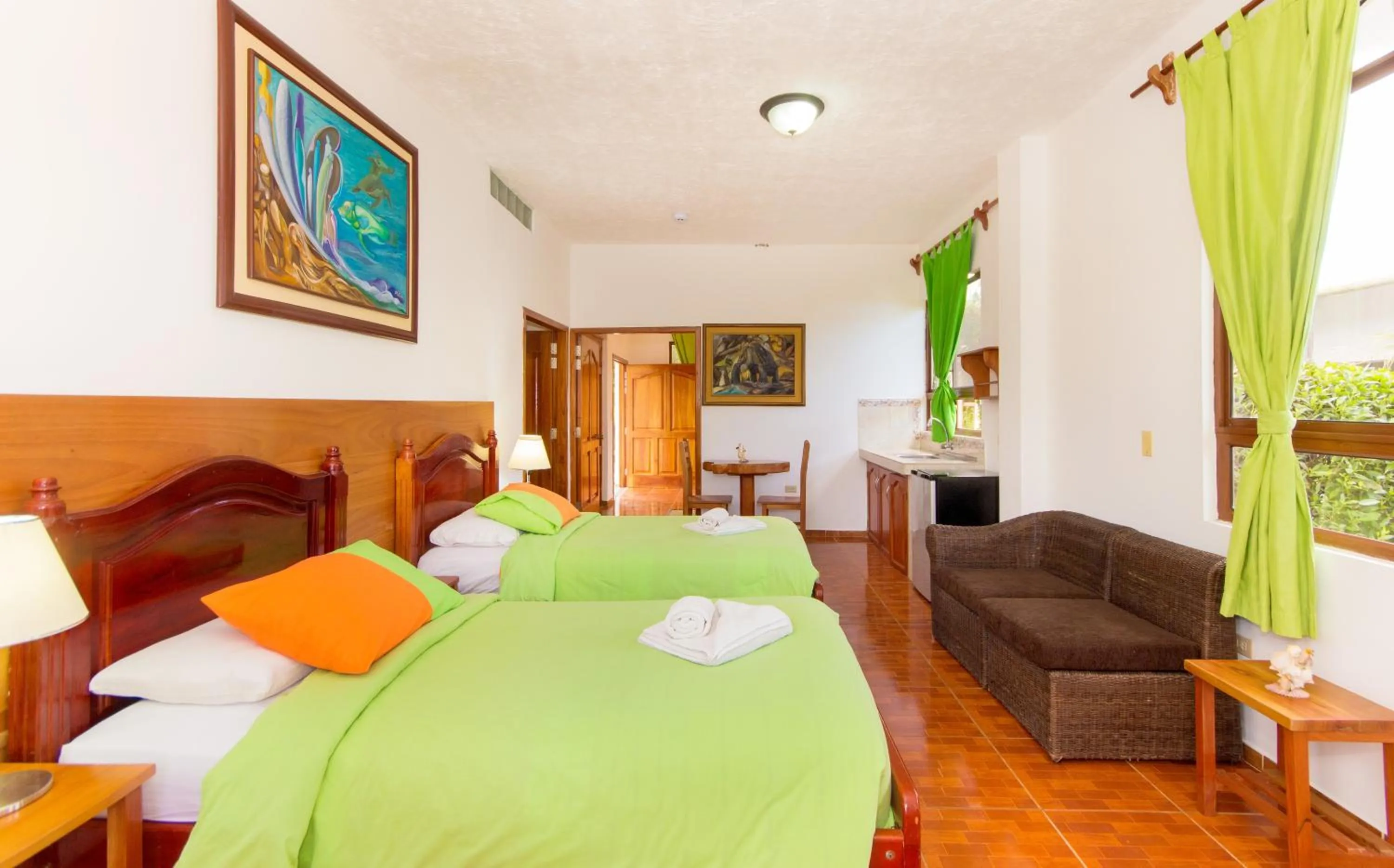 Photo of the whole room, Bed in Hotel Twin Galápagos