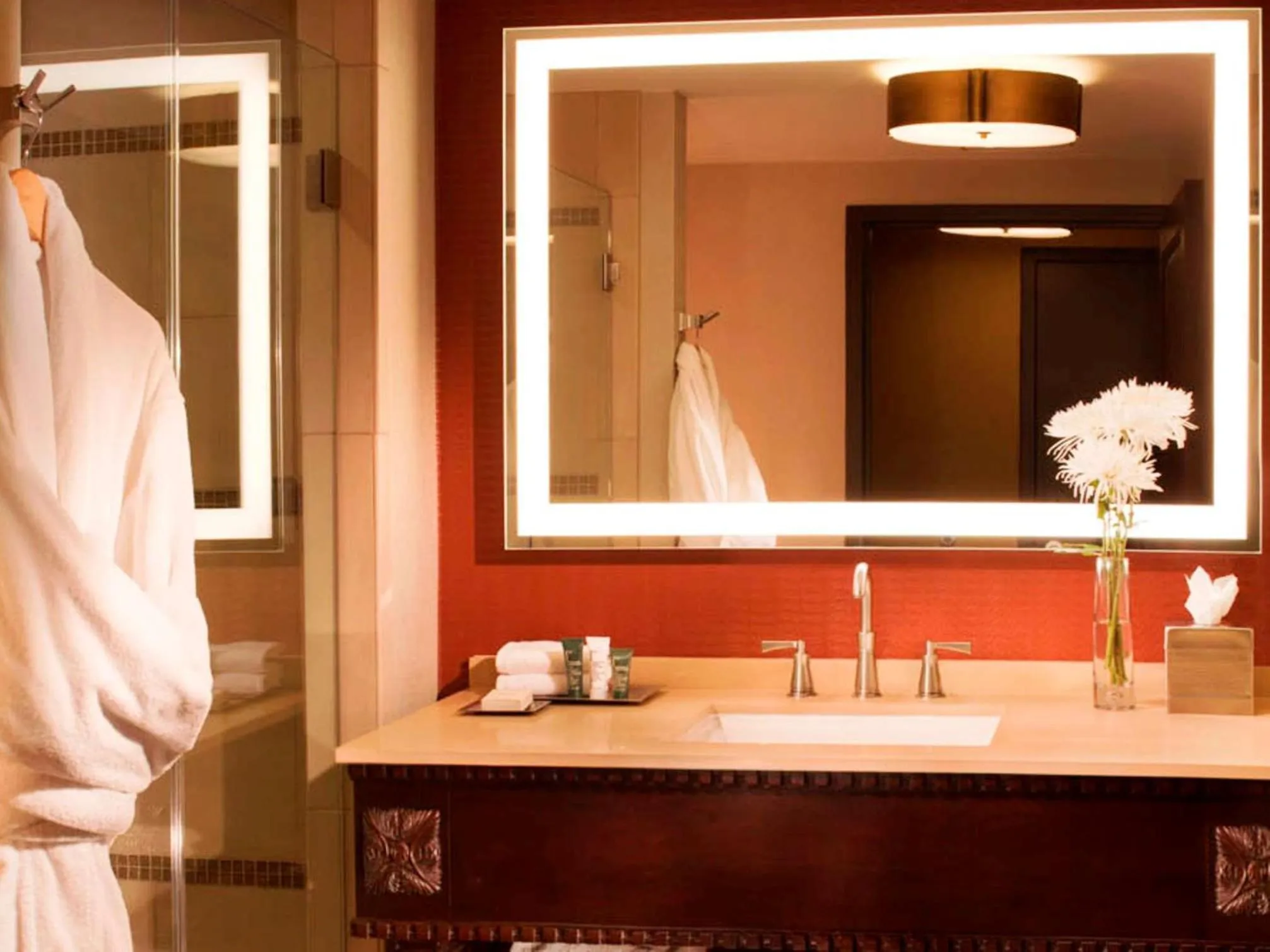 Bathroom in Hilton Santa Fe Historic Plaza