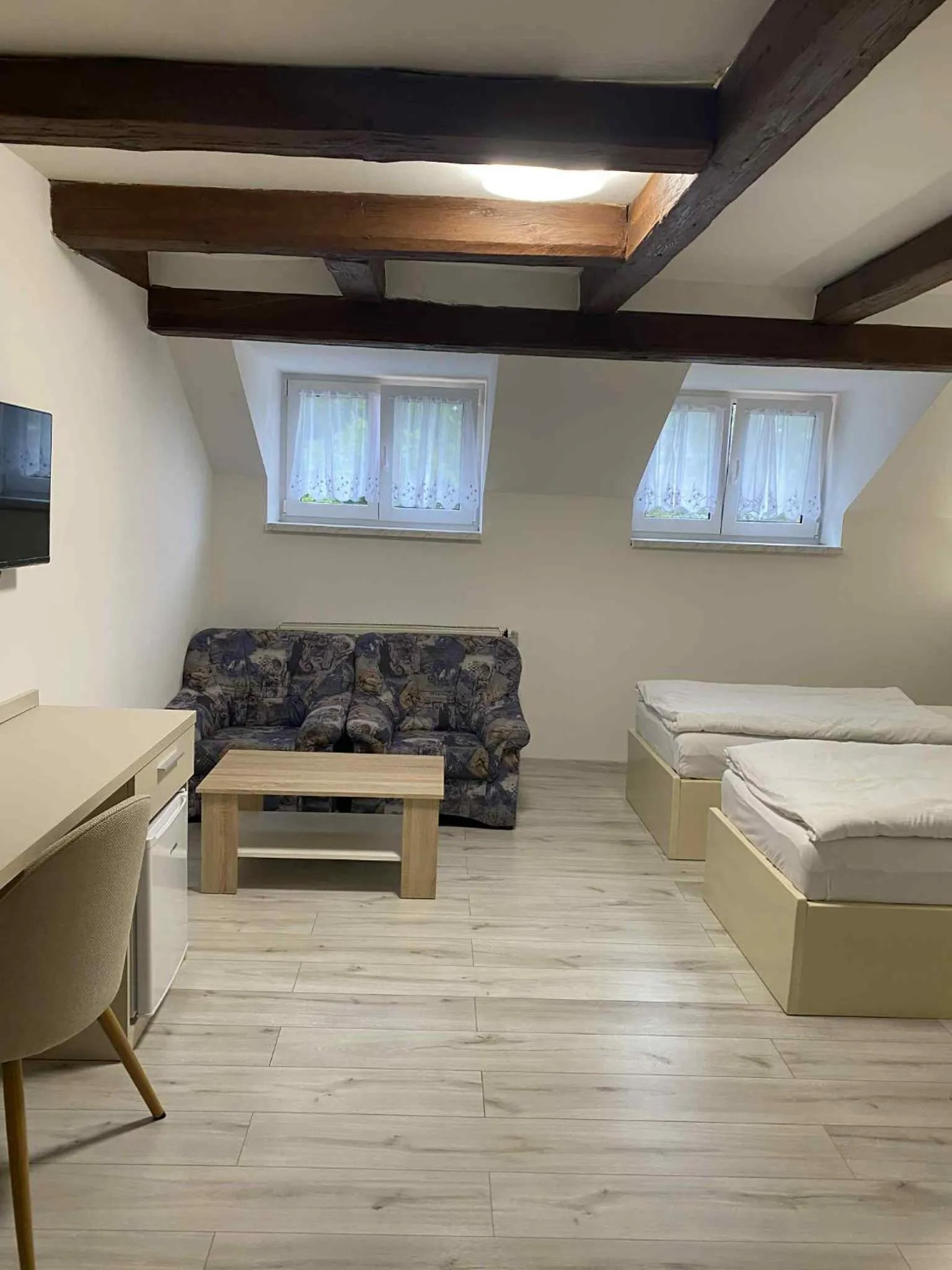 Twin Room with Private Bathroom in Hotel U Radnice Aš