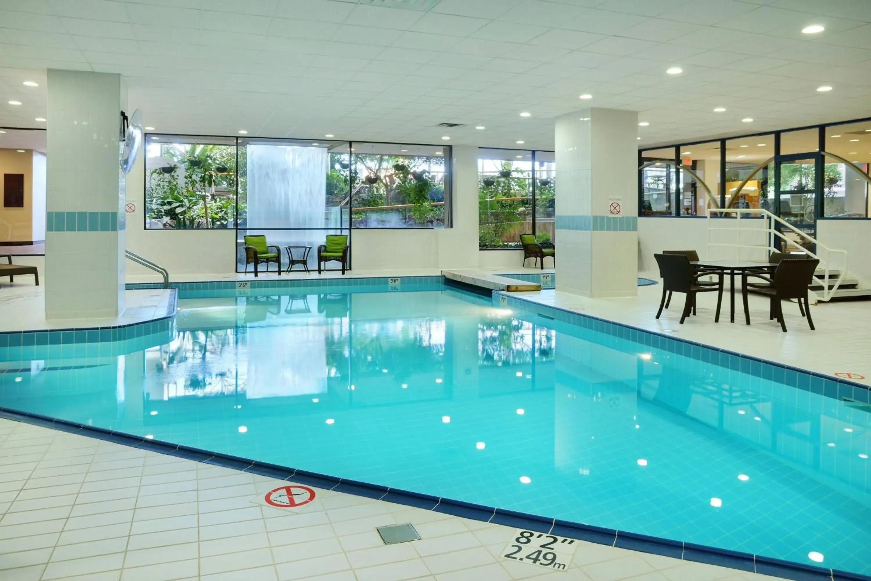 Swimming pool in Sheraton Hotel Newfoundland Swimming pool in Sheraton Hotel Newfoundland