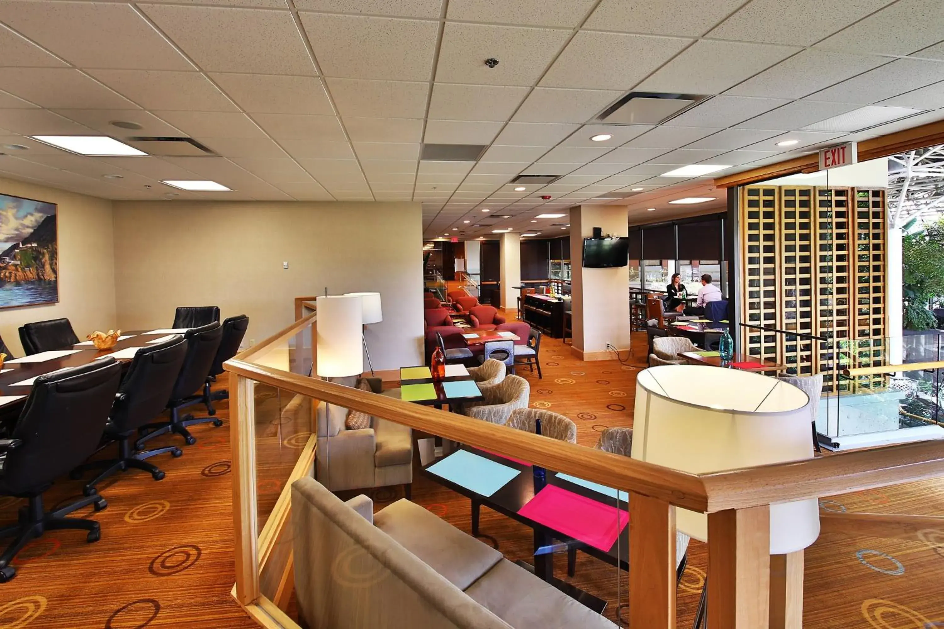 Lounge or bar in Sheraton Hotel Newfoundland Lounge or bar in Sheraton Hotel Newfoundland