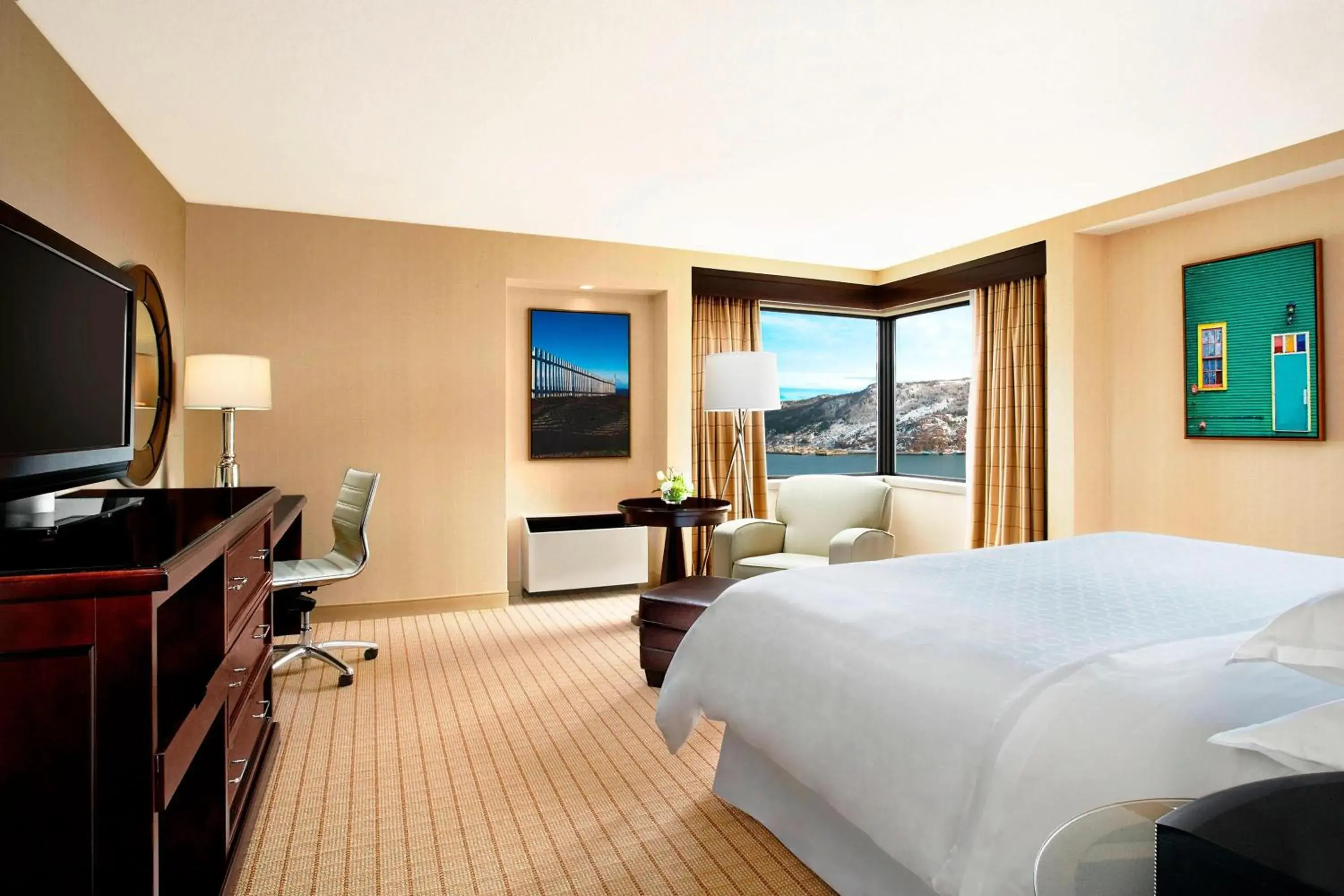 Photo of the whole room, Bed in Sheraton Hotel Newfoundland Photo of the whole room, Bed in Sheraton Hotel Newfoundland