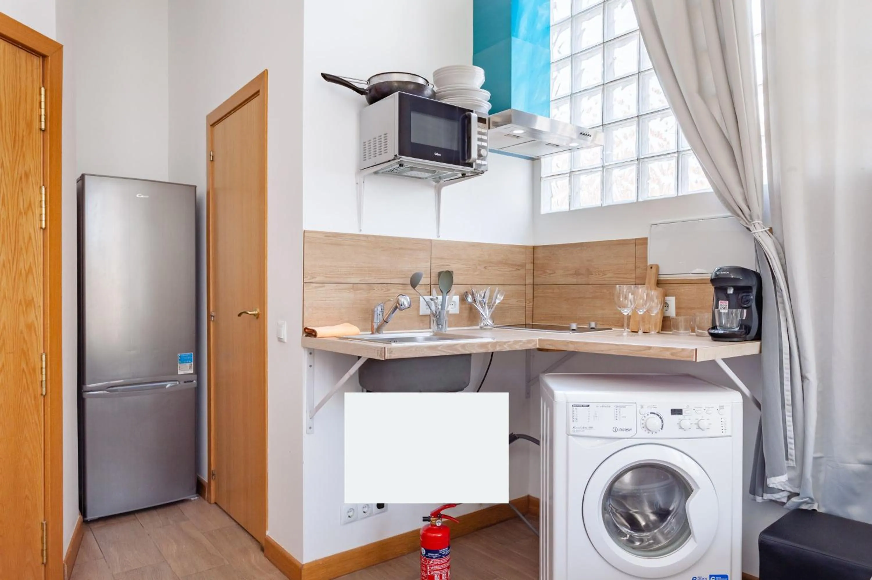 Shower in CAMP NOU & FiRA BUSINESS LOFTS