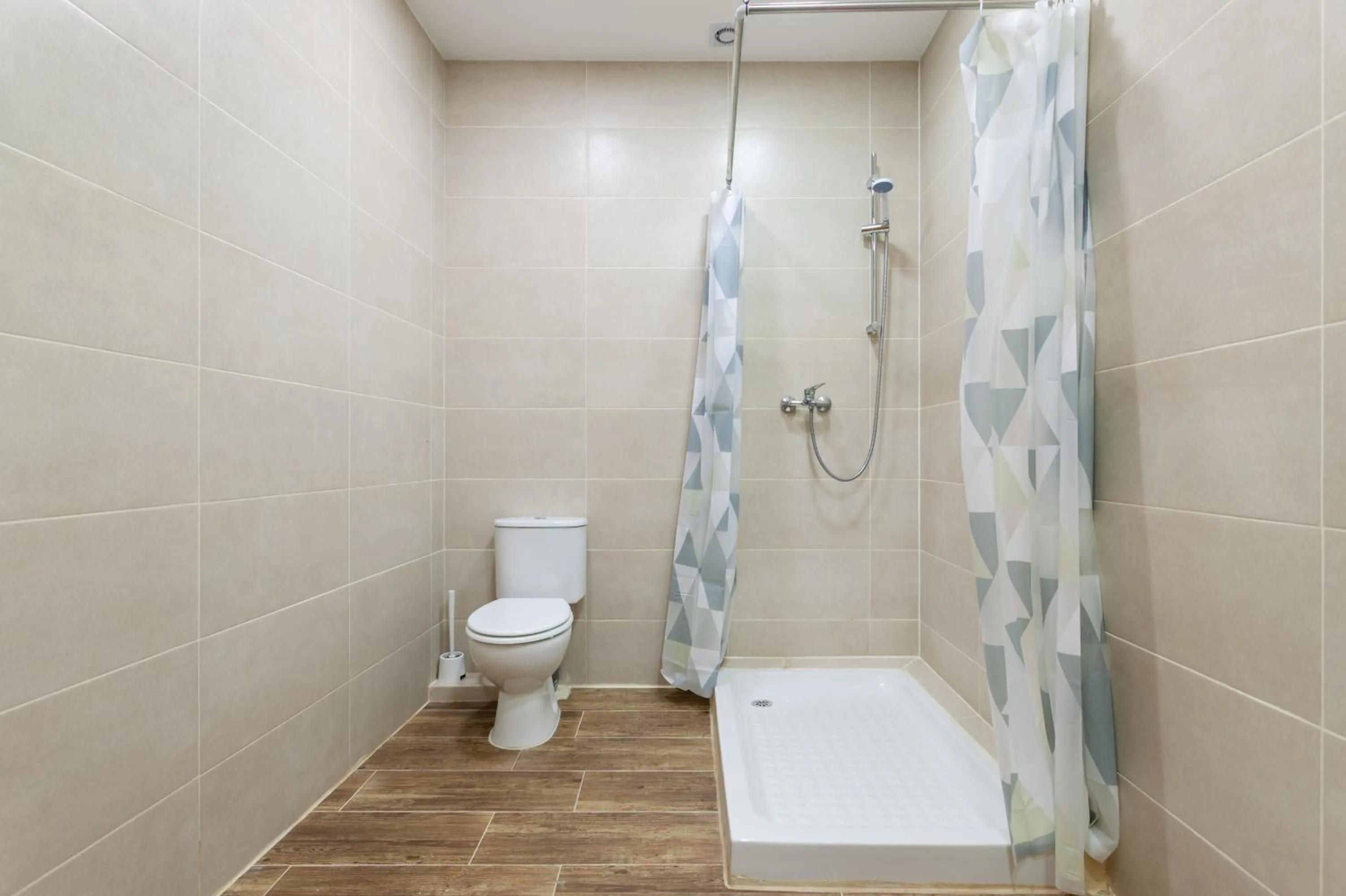 Shower in CAMP NOU & FiRA BUSINESS LOFTS