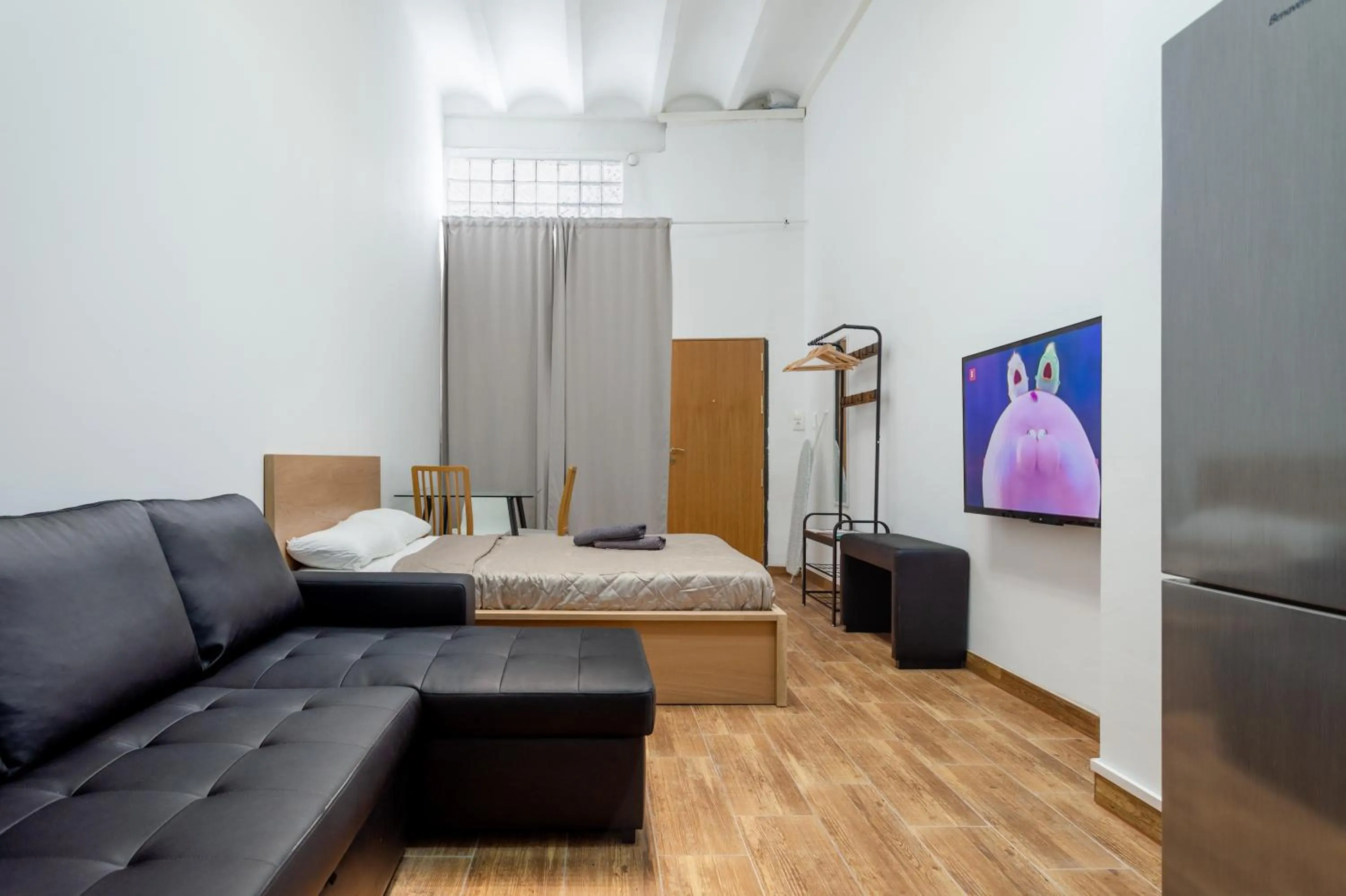 TV and multimedia in CAMP NOU & FiRA BUSINESS LOFTS