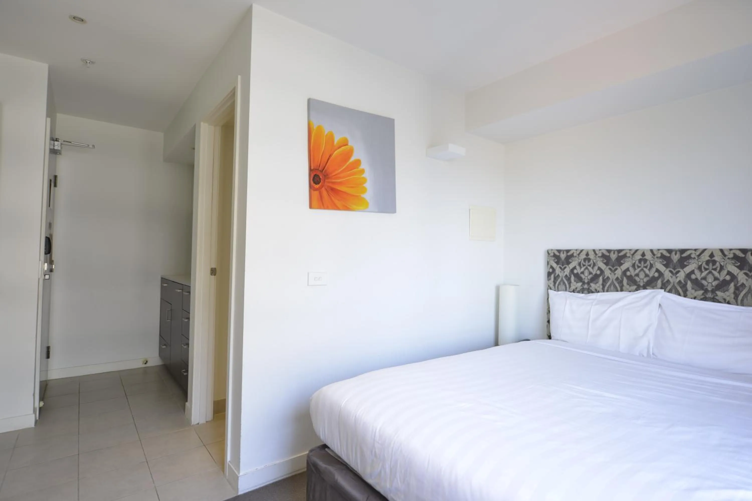 Bed in Seasons Heritage Melbourne