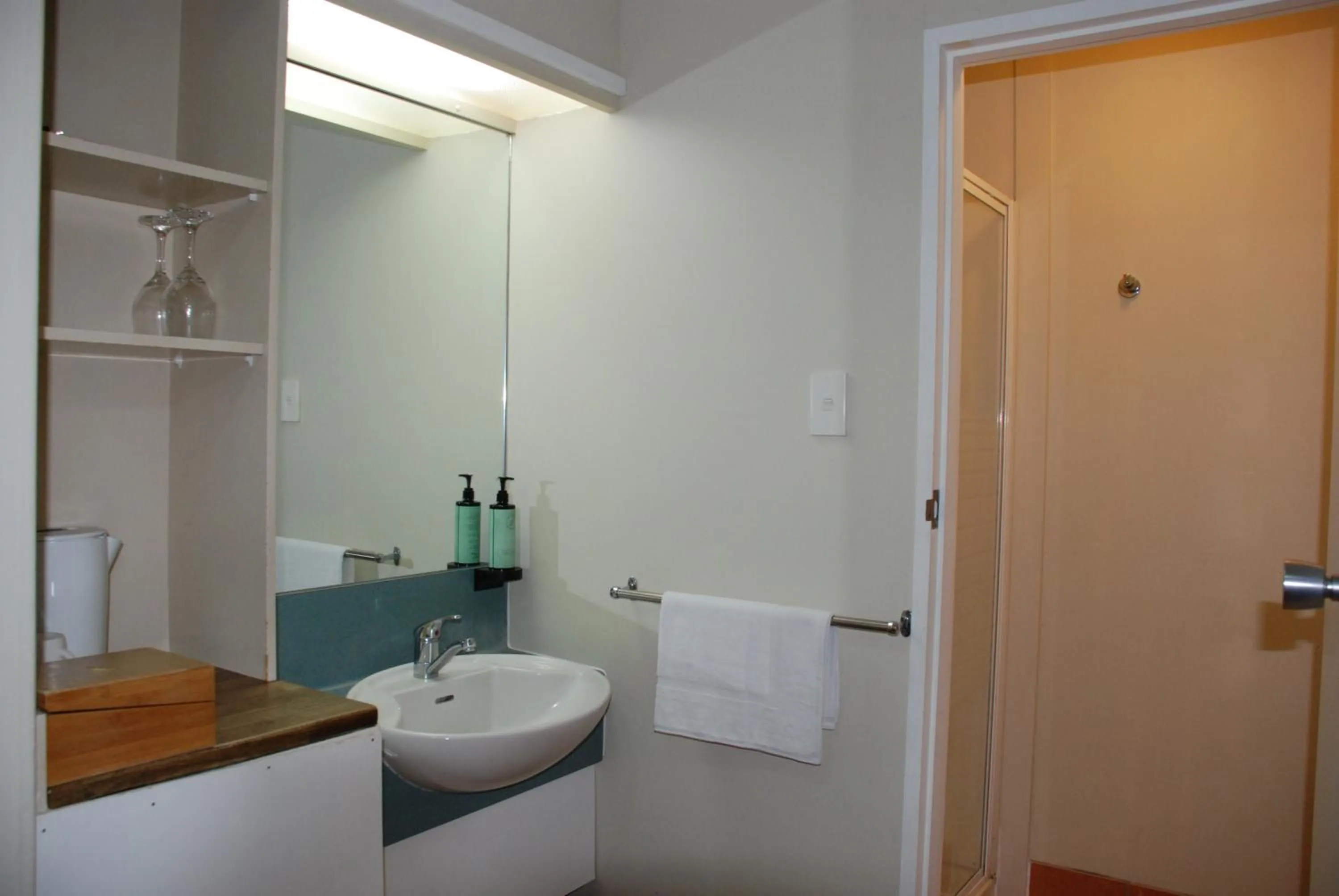 Toilet in Airport Gateway Hotel