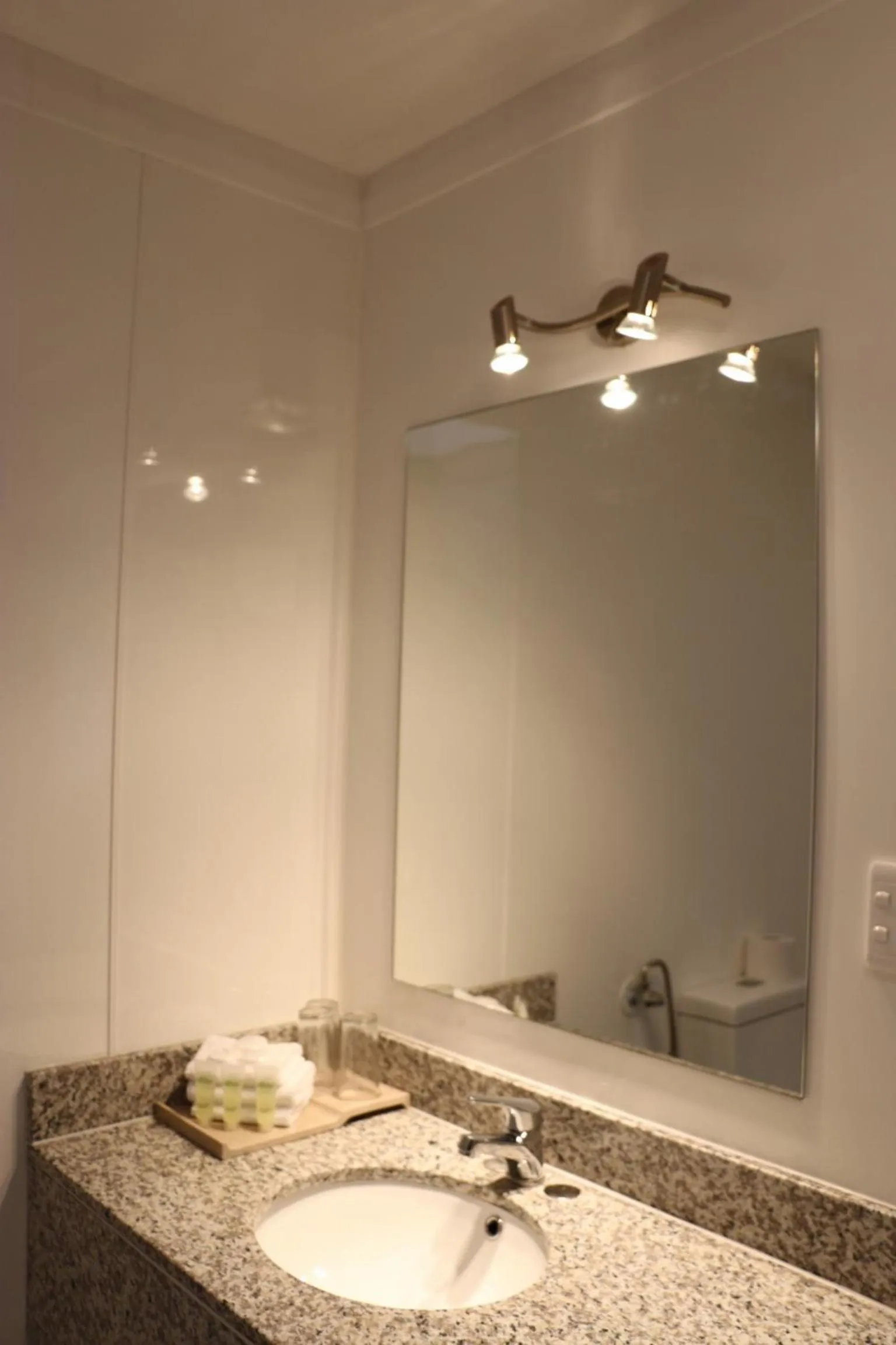 Bathroom in Airport Gateway Hotel