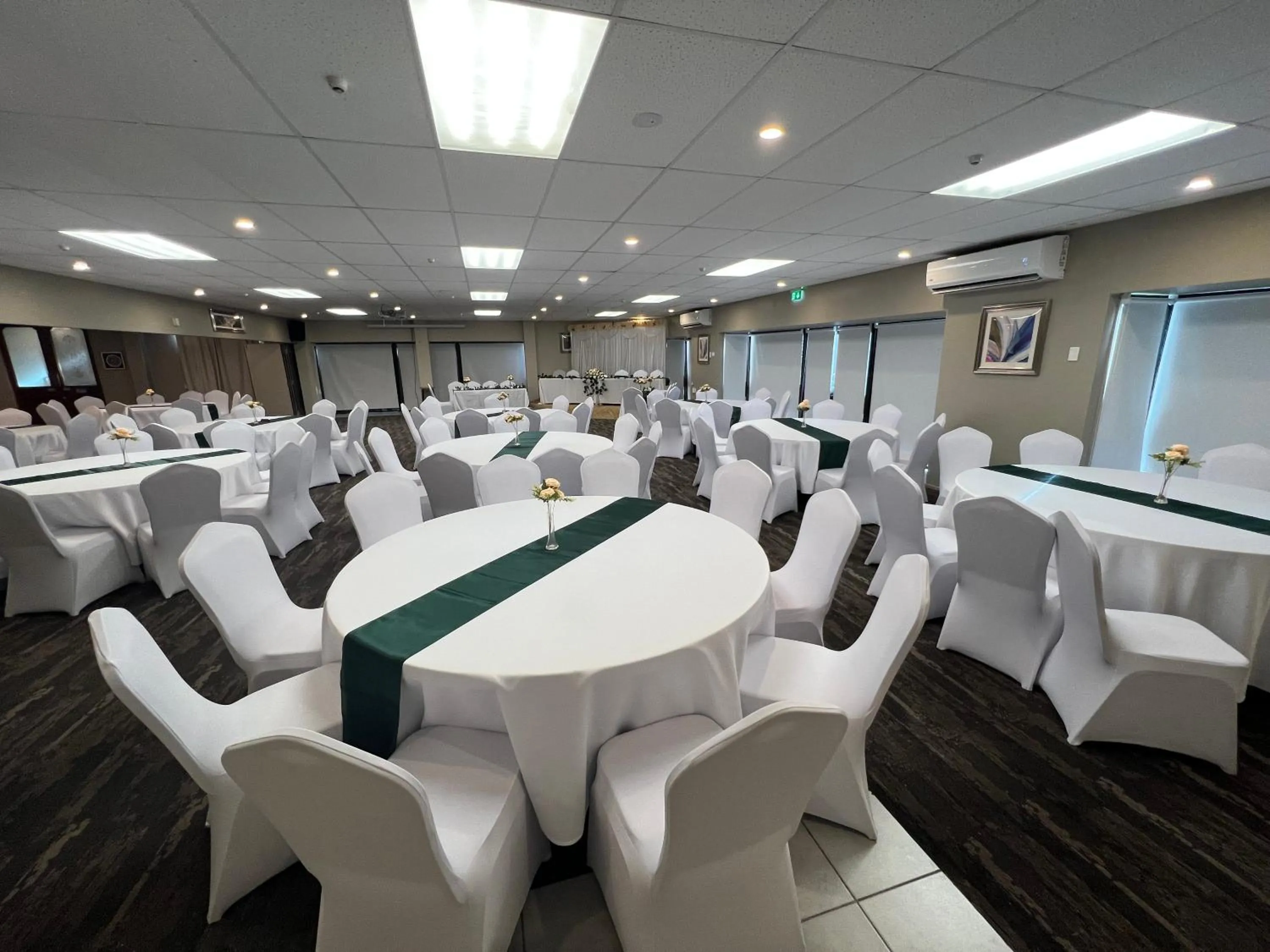Meeting/conference room in Airport Gateway Hotel