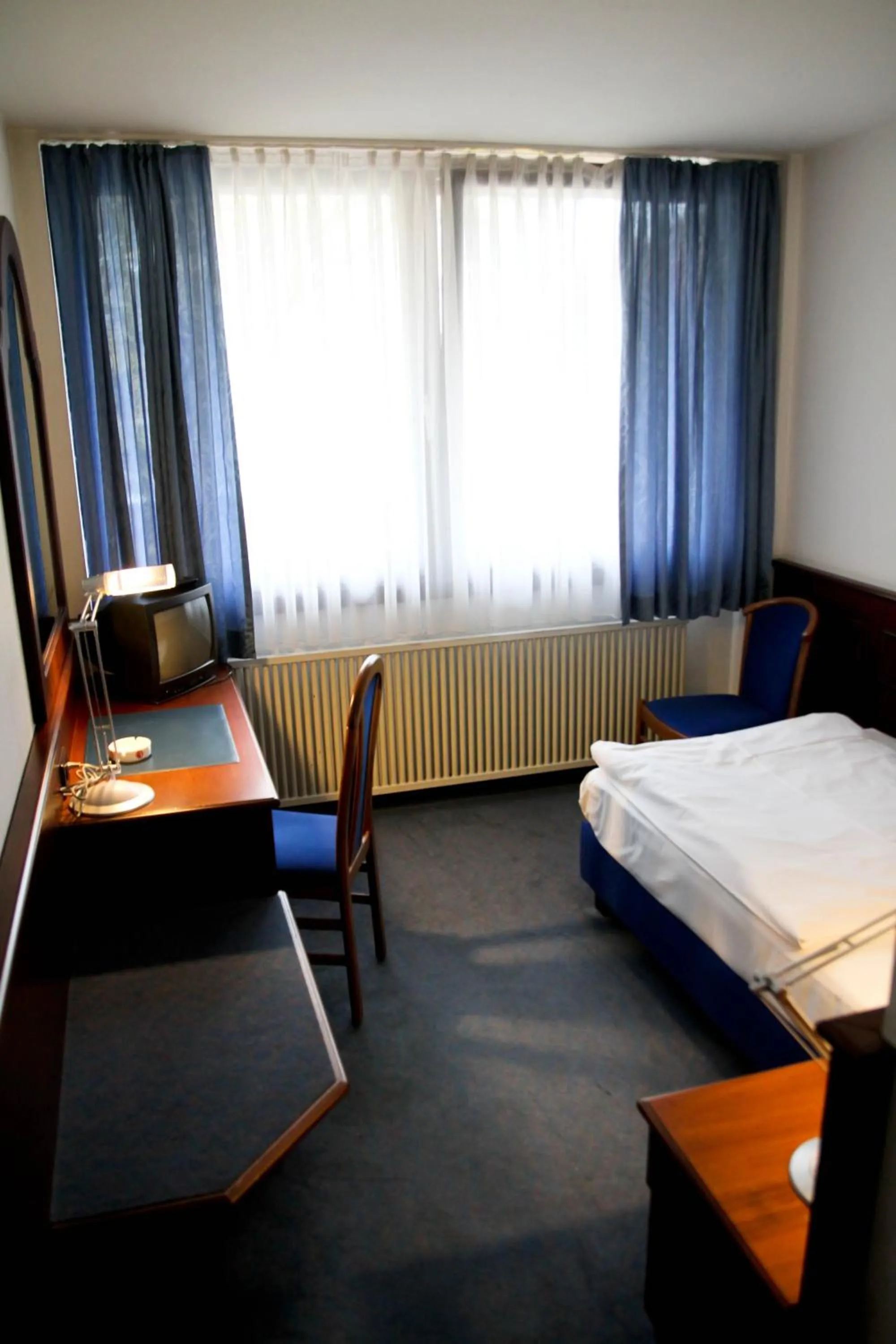 Photo of the whole room, Bed in Hotel Garni Italia