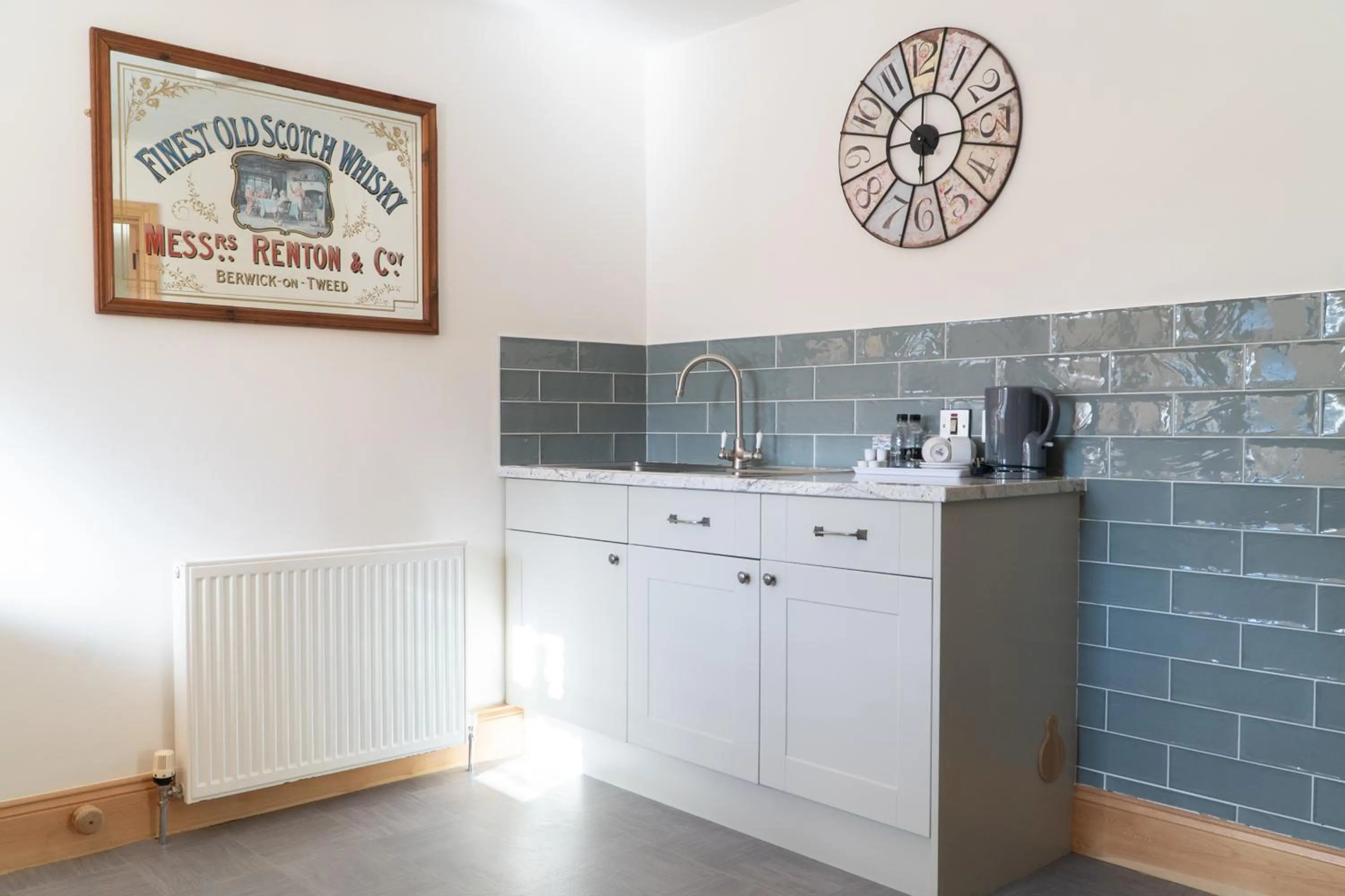 Kitchen or kitchenette in The Olde Ship Inn