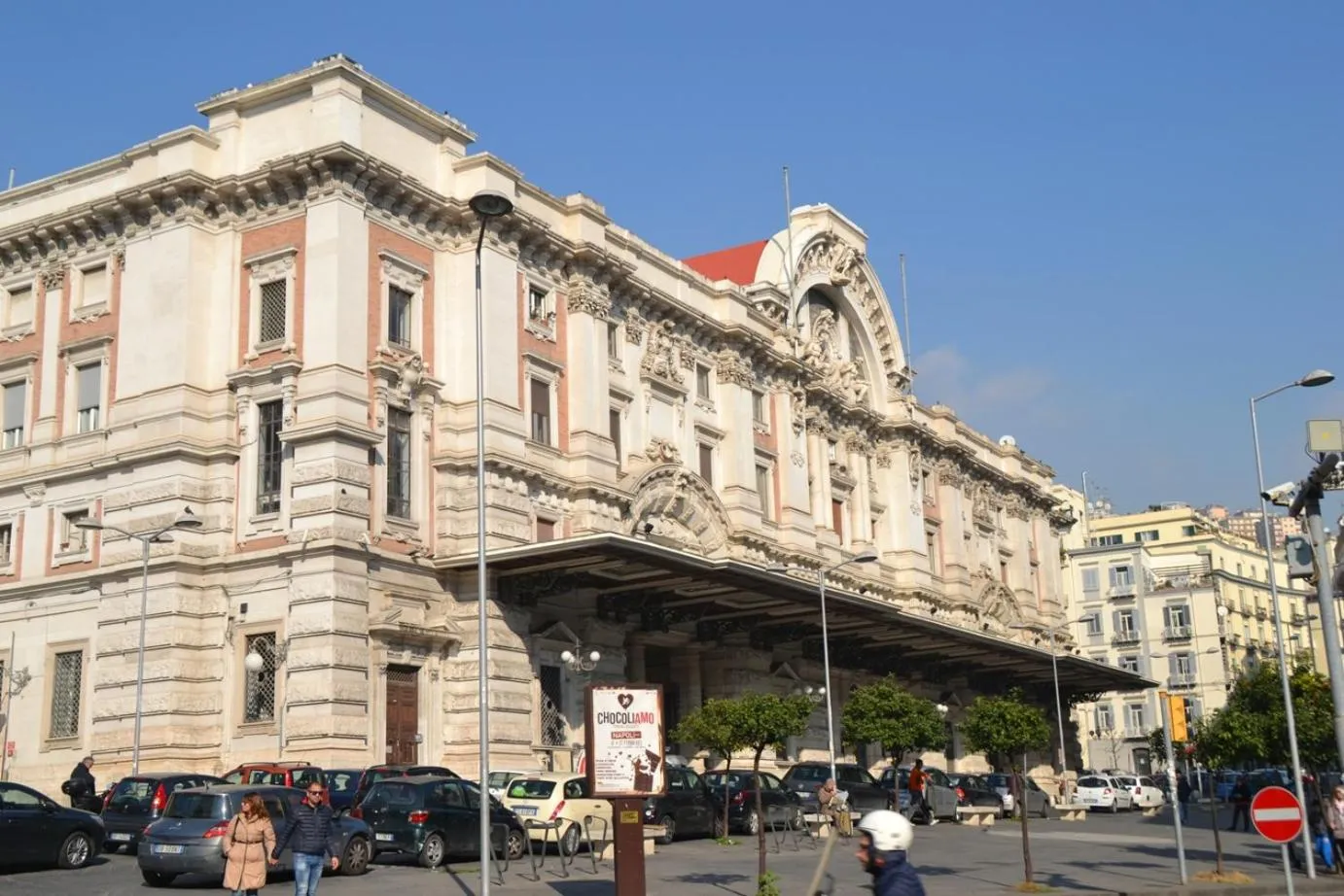 Area and facilities in 2 passi a Napoli