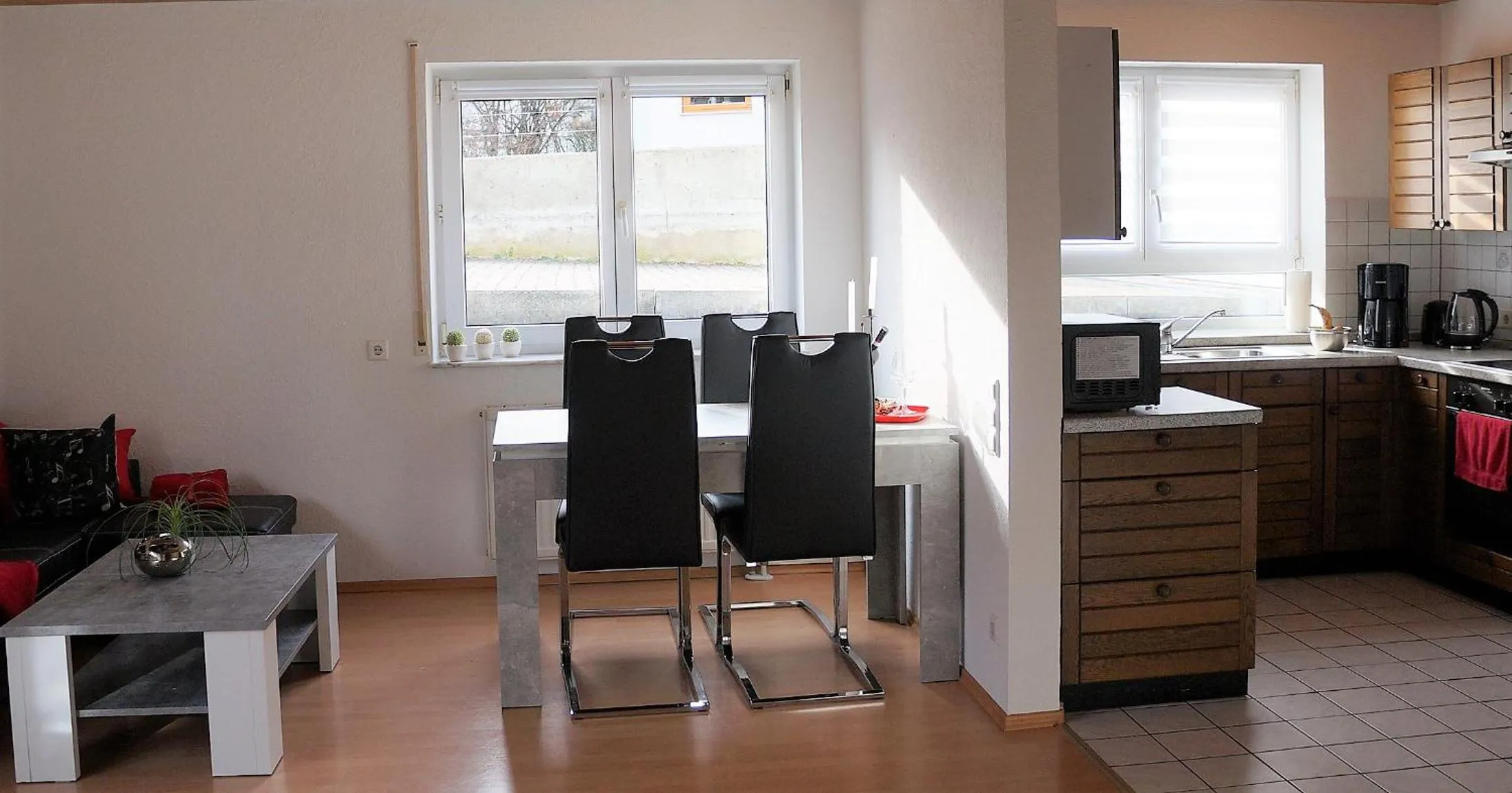 Kitchen or kitchenette in BodenSEE Apartment "La Musica"