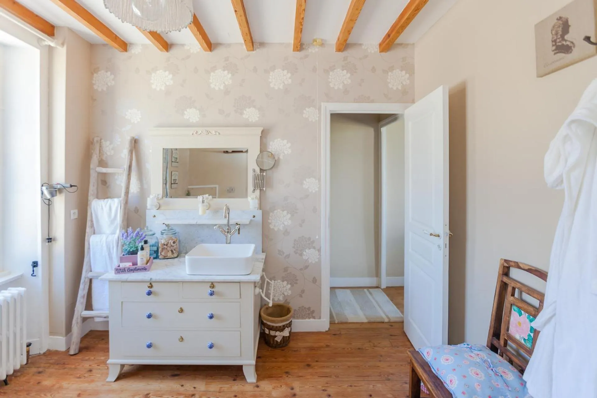 Bed in The Old Farm of Amfreville